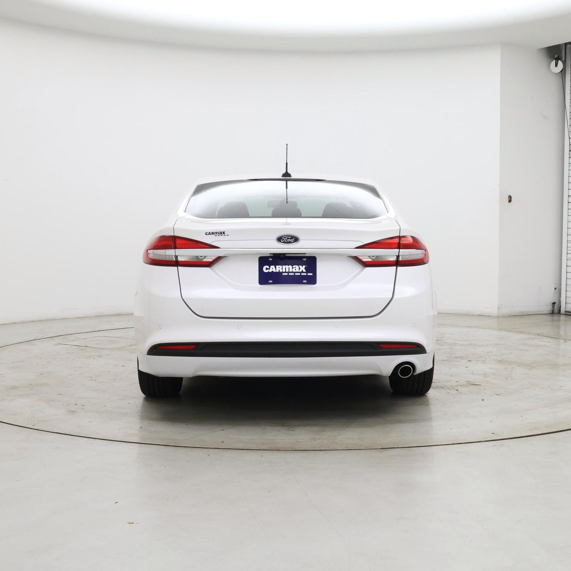 Thumbnail: 2017 Ford Fusion - 6
