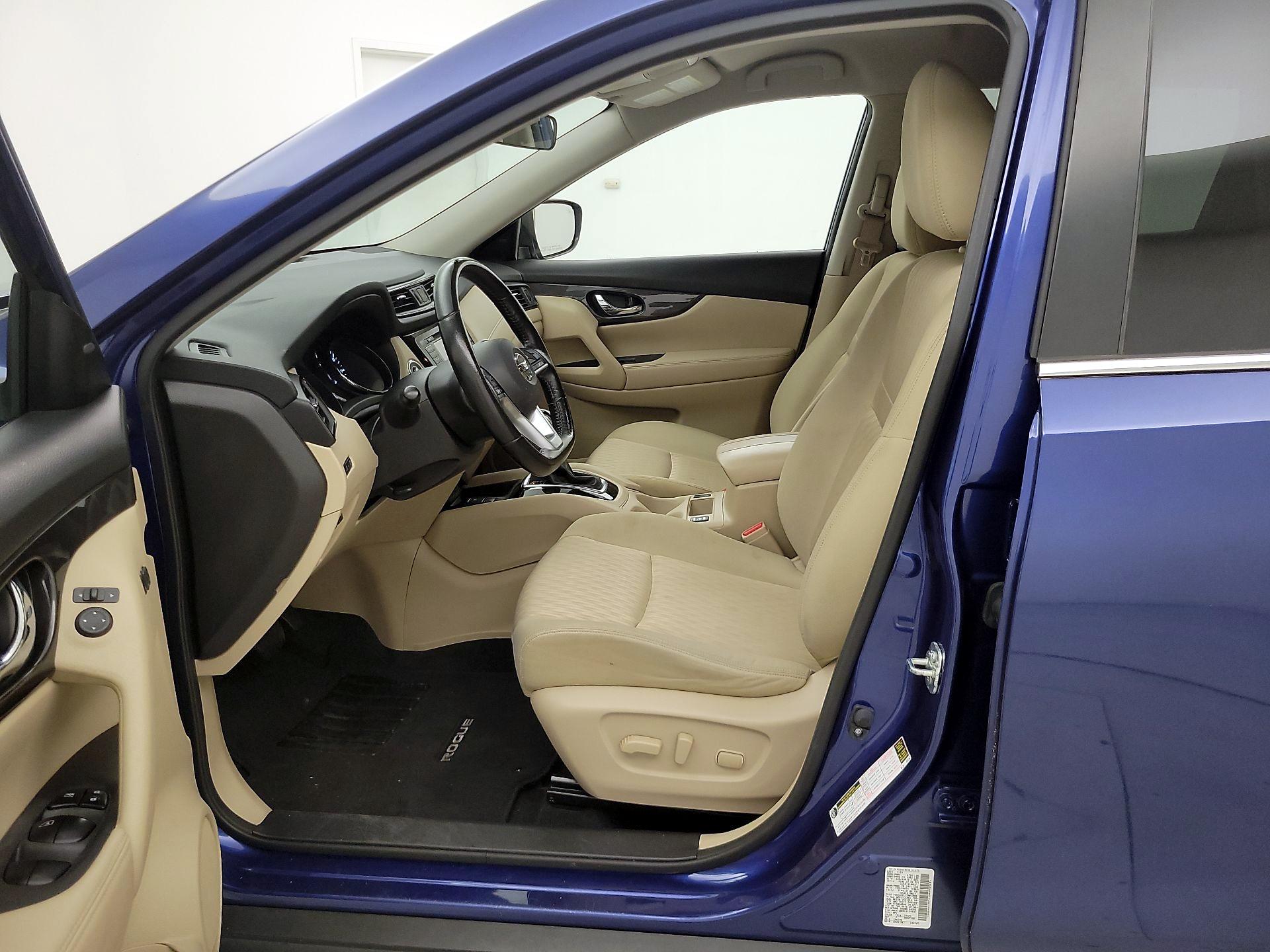 Thumbnail: 2020 Nissan Rogue - 11