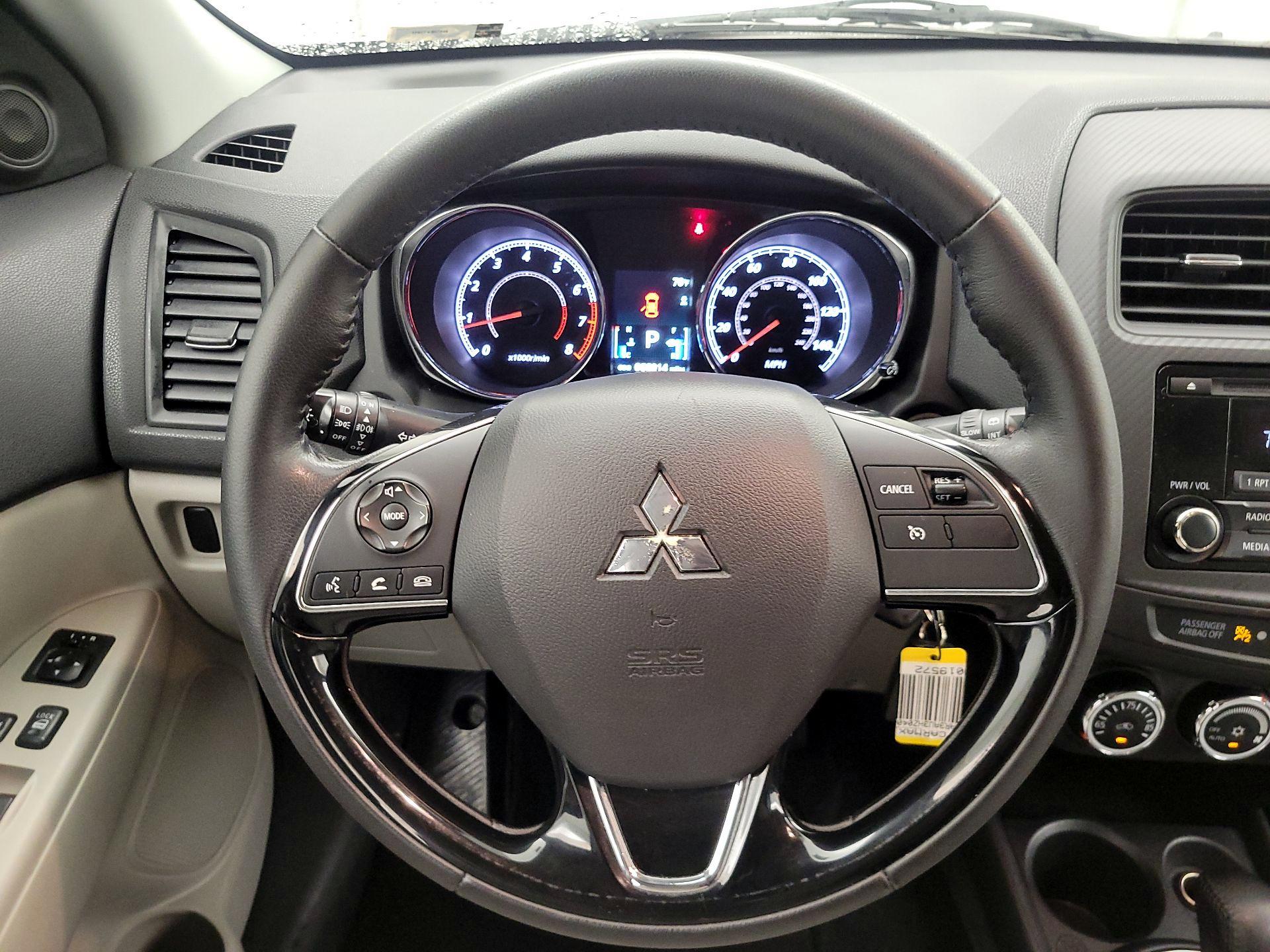 Thumbnail: 2017 Mitsubishi Outlander Sport - 10