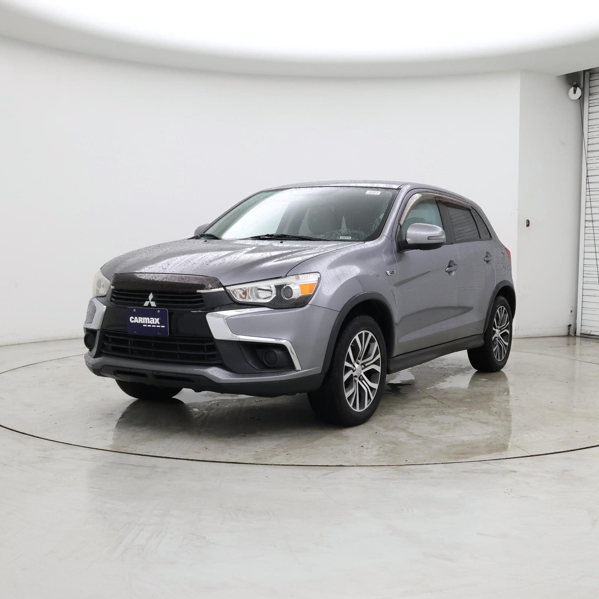 Thumbnail: 2017 Mitsubishi Outlander Sport - 4