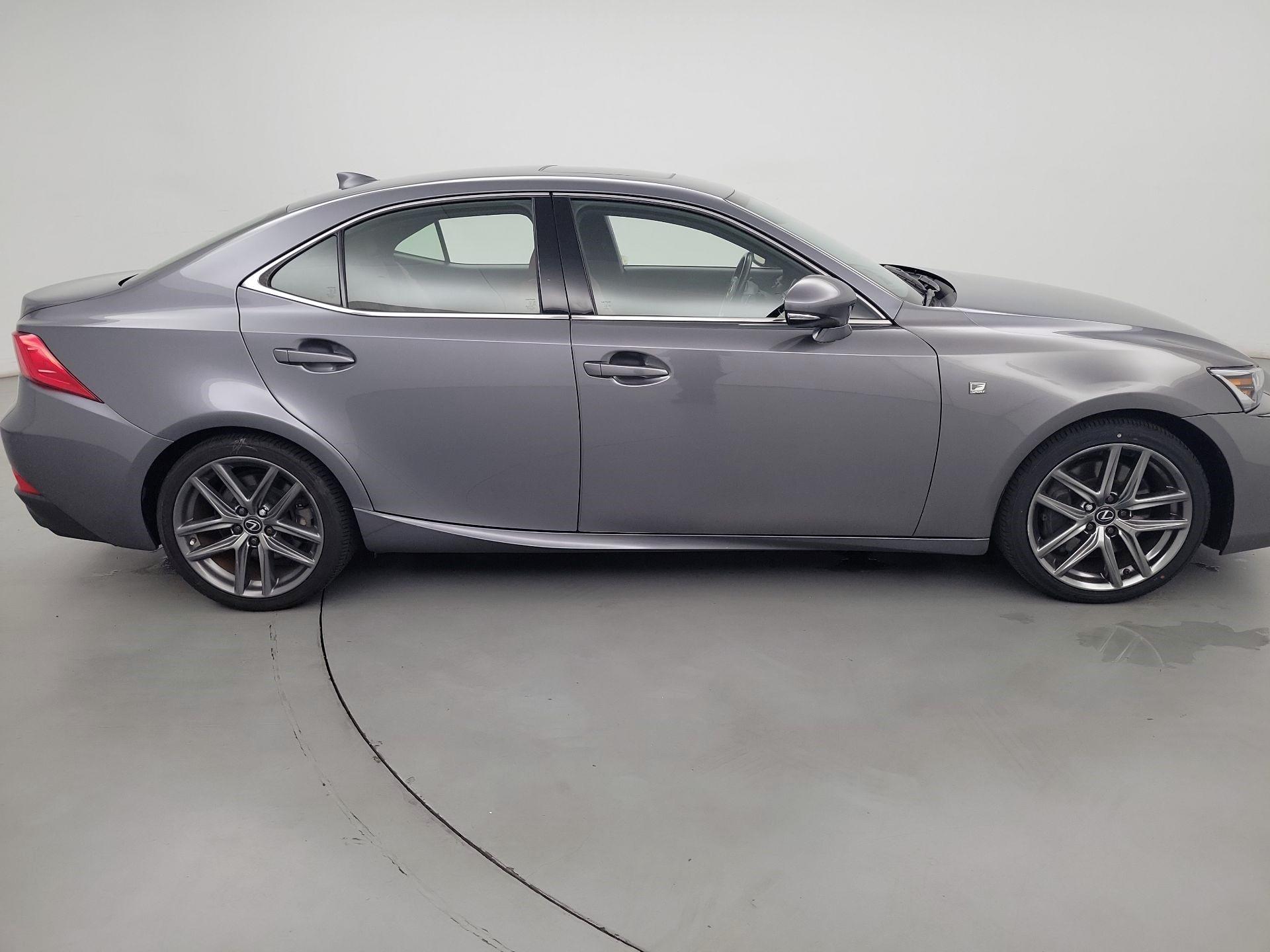 Thumbnail: 2020 Lexus IS - 4