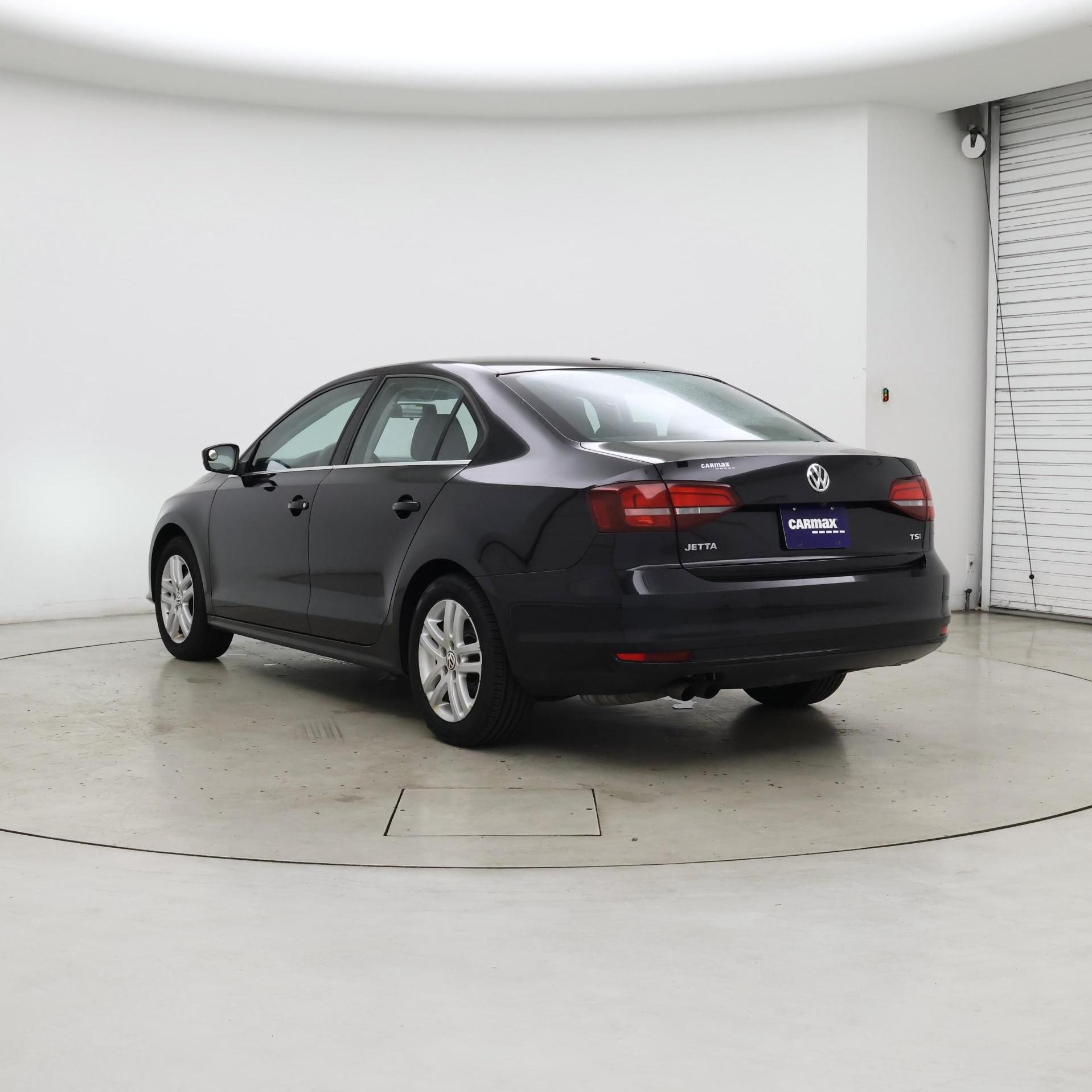 Thumbnail: 2017 Volkswagen Jetta - 2