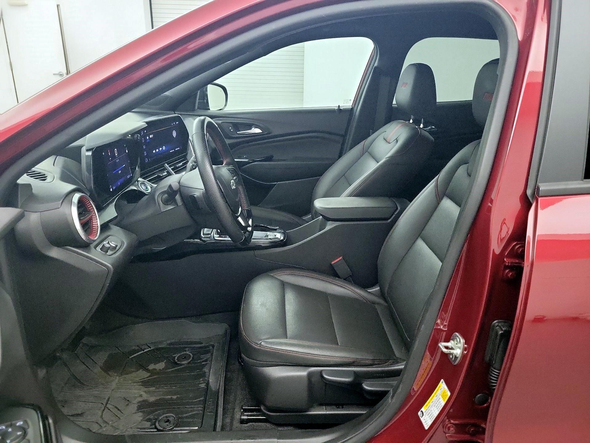 Thumbnail: 2024 Chevrolet Trax - 9