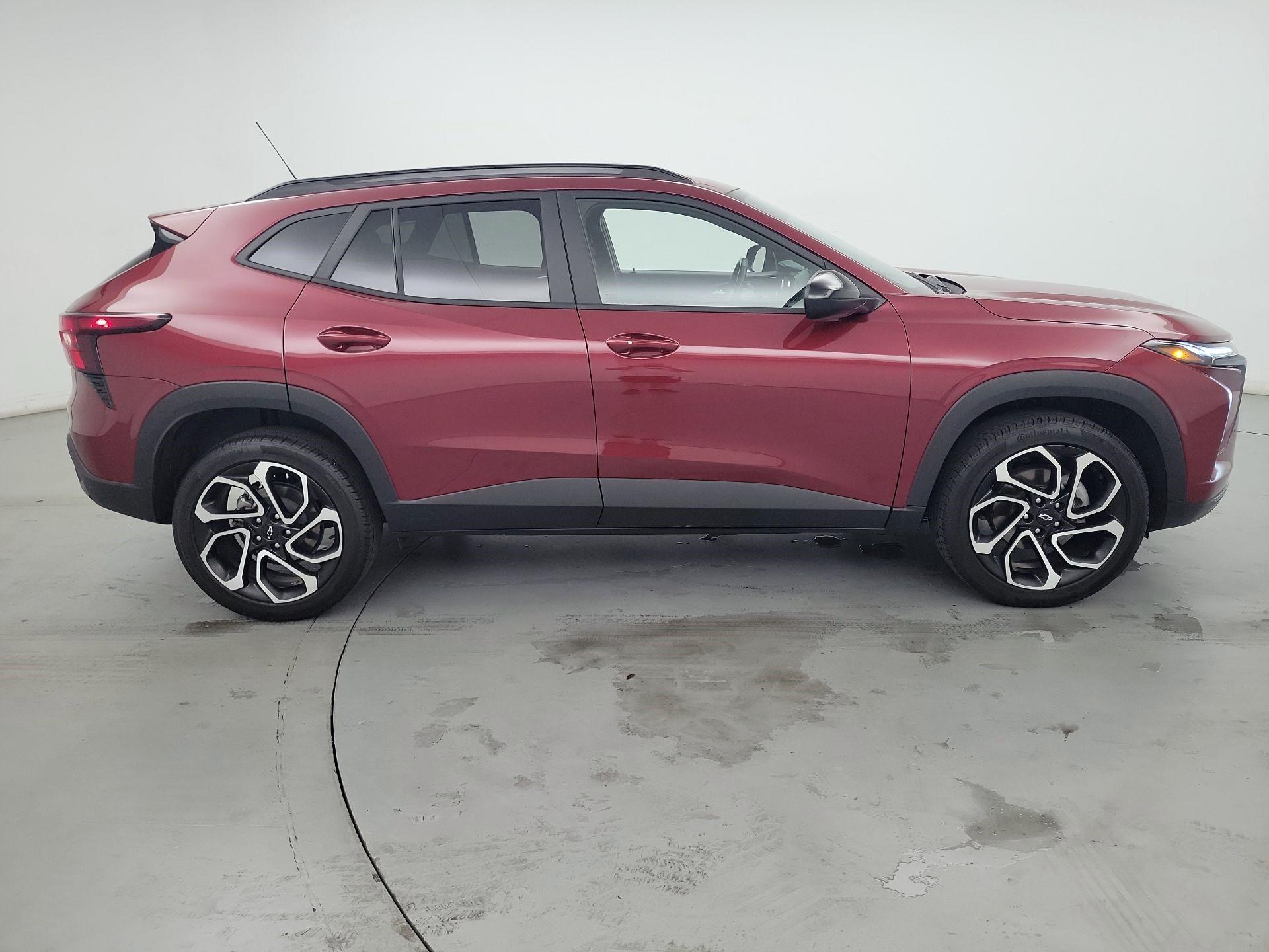 Thumbnail: 2024 Chevrolet Trax - 4