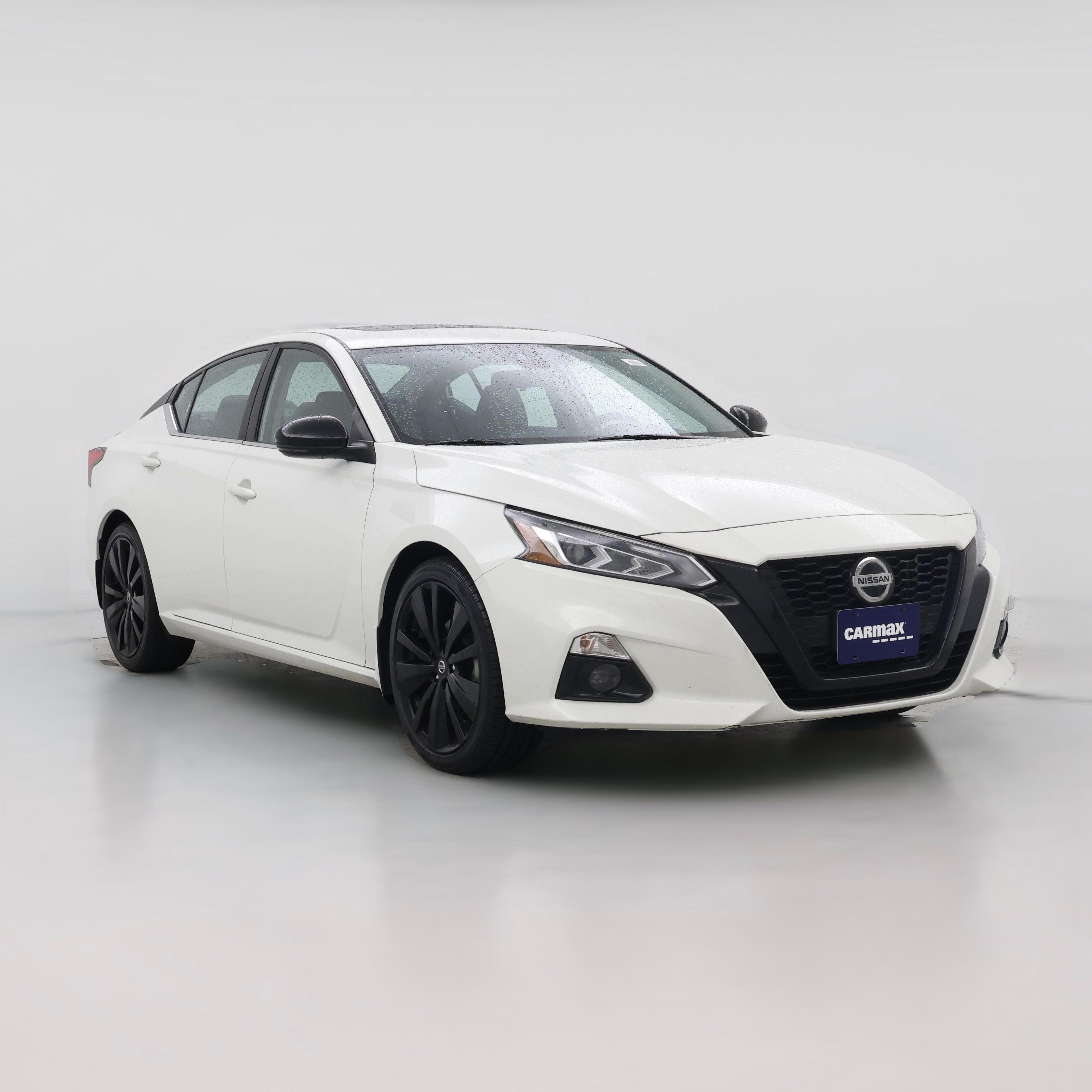 Thumbnail: 2022 Nissan Altima - 1