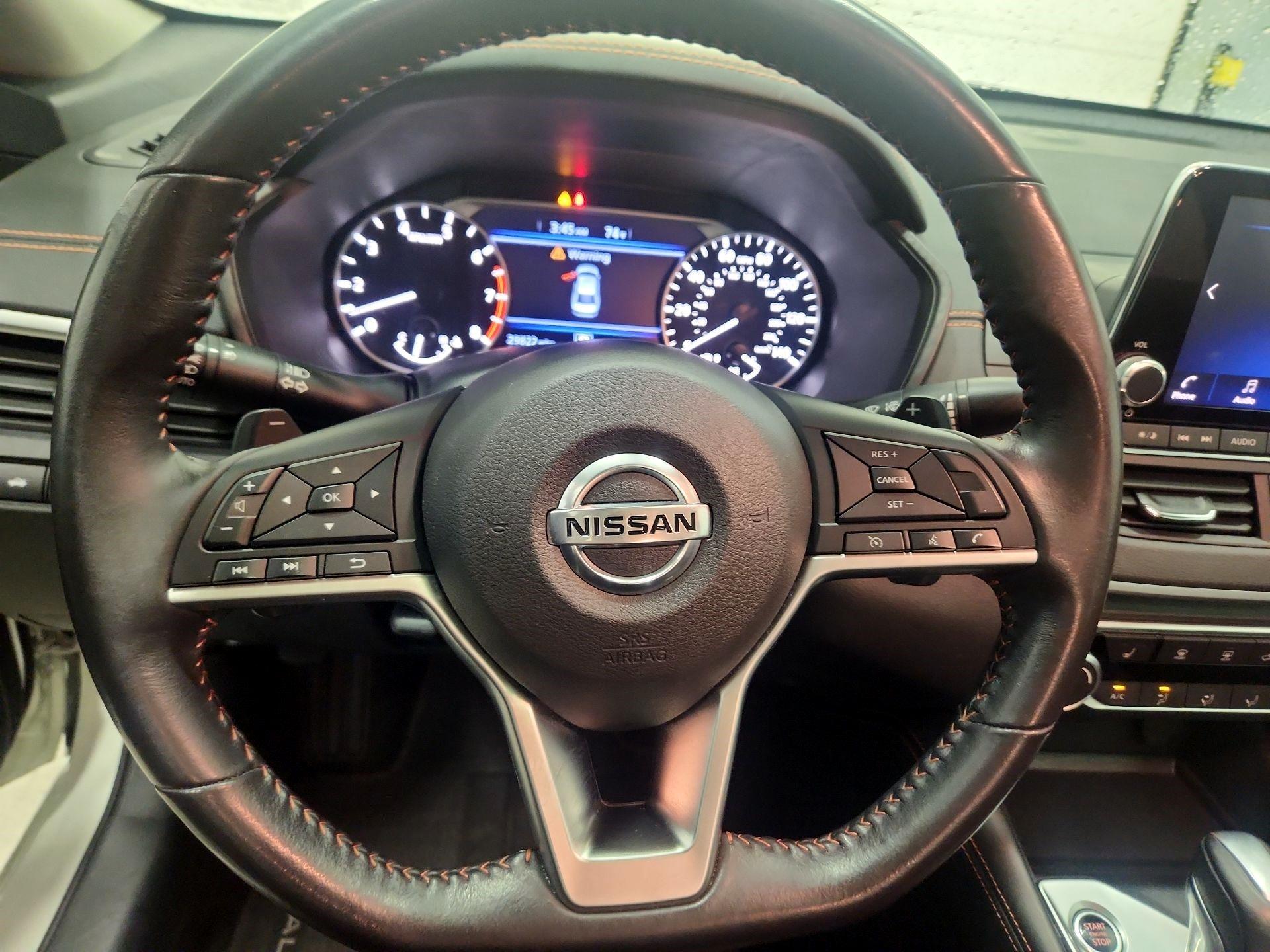 Thumbnail: 2022 Nissan Altima - 10