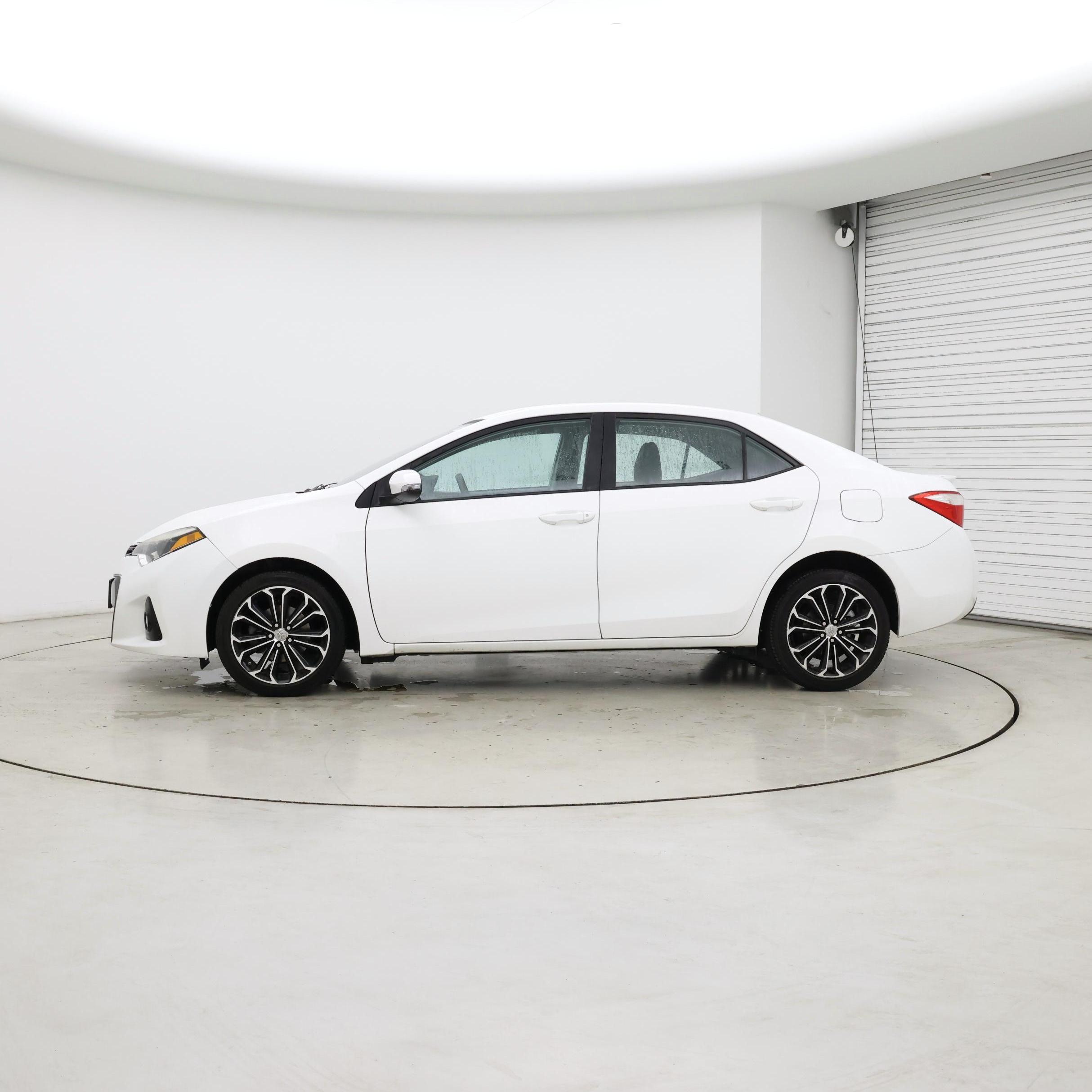 Thumbnail: 2016 Toyota Corolla - 3
