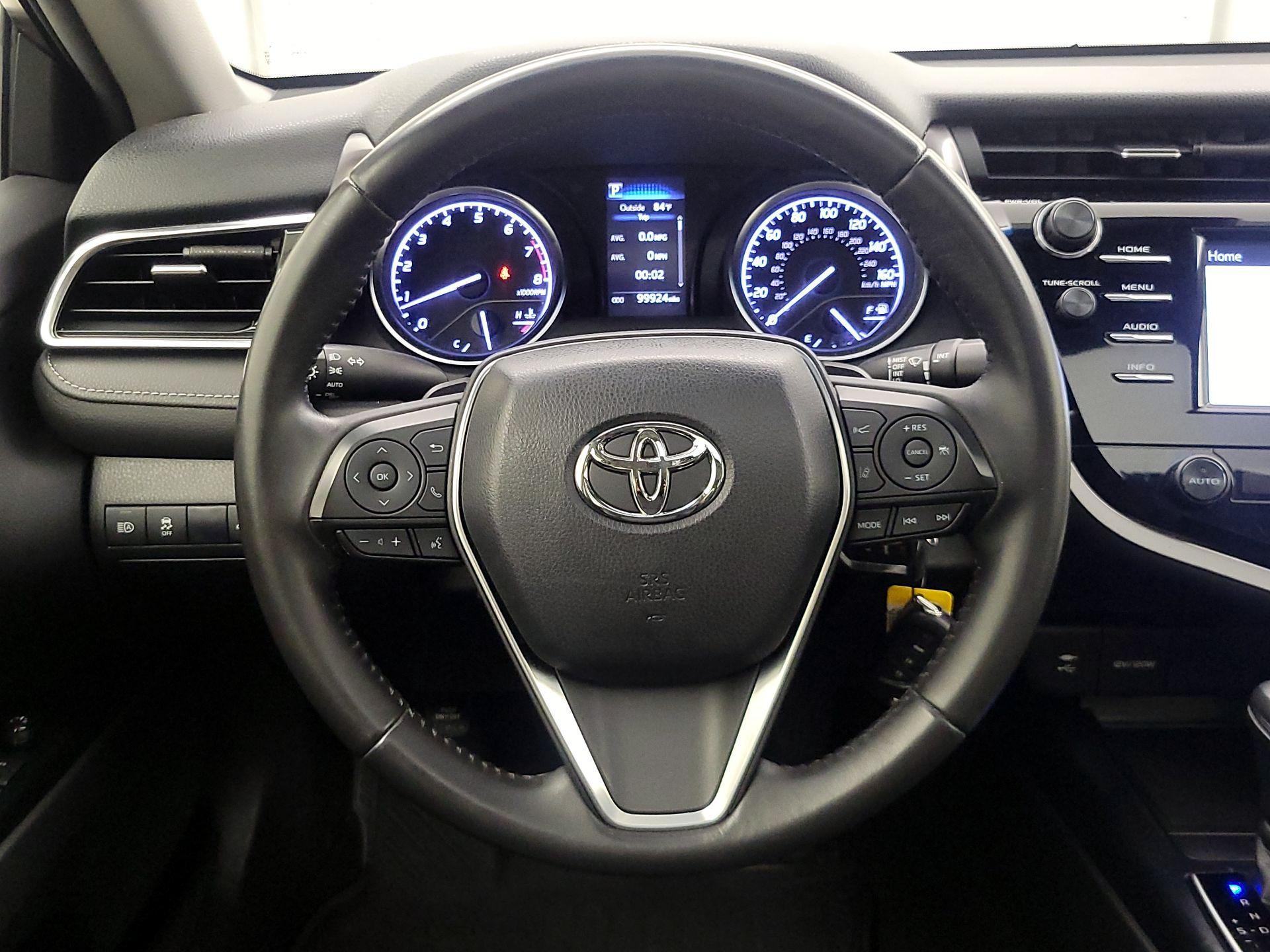 Thumbnail: 2018 Toyota Camry - 10