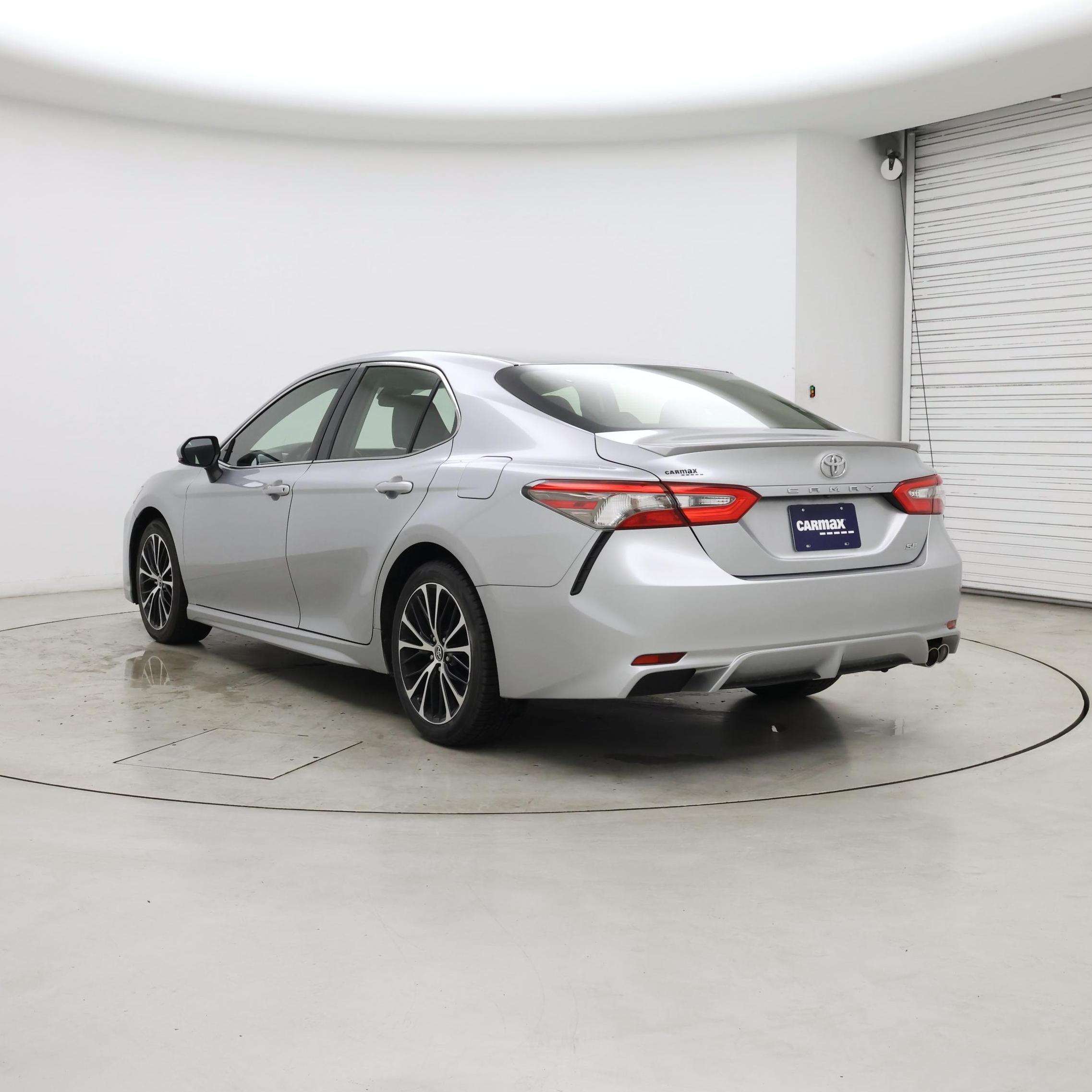 Thumbnail: 2018 Toyota Camry - 2