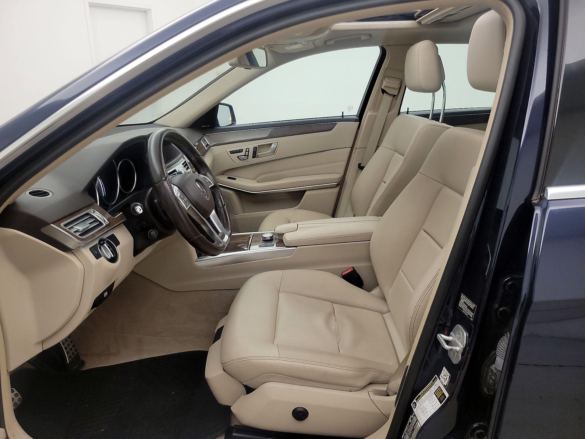 Thumbnail: 2014 Mercedes-Benz E-Class - 11