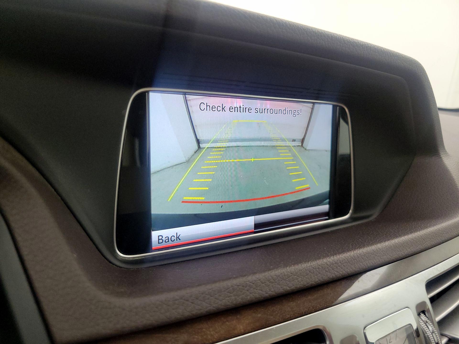 Thumbnail: 2014 Mercedes-Benz E-Class - 15