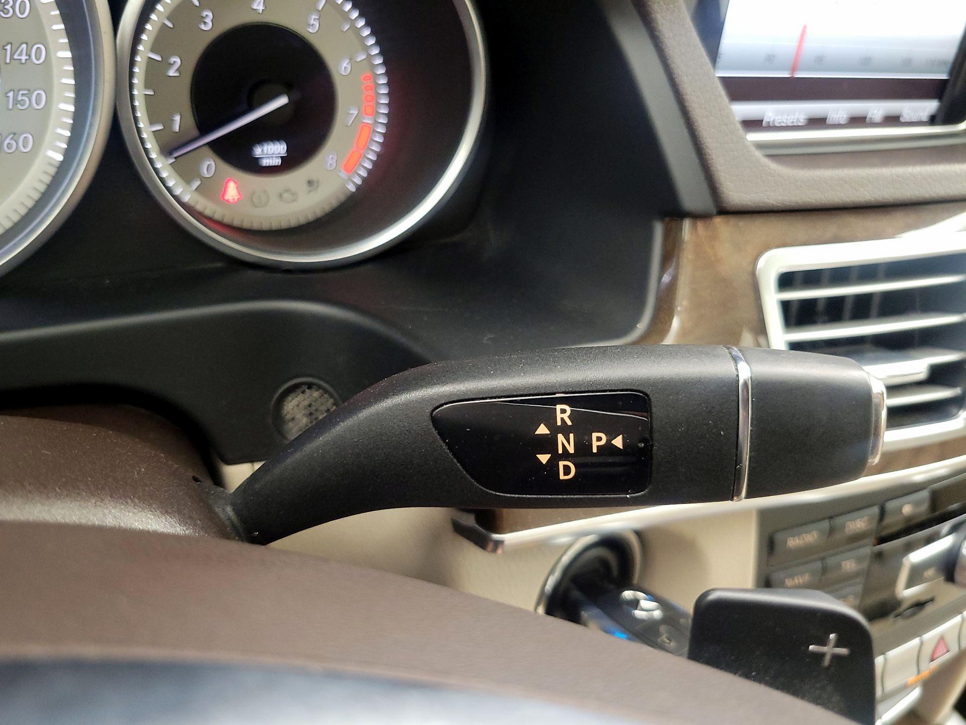 Thumbnail: 2014 Mercedes-Benz E-Class - 18