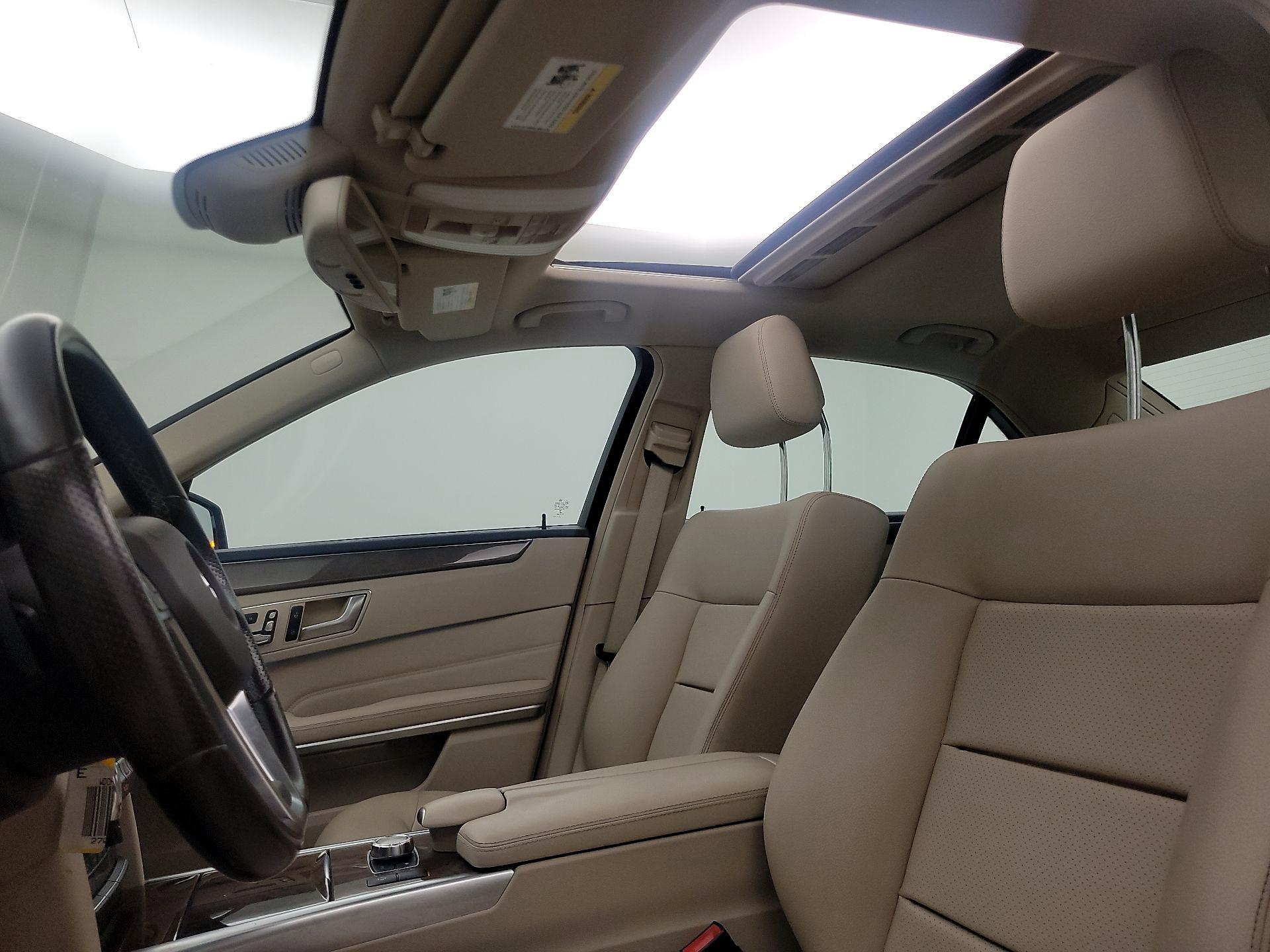Thumbnail: 2014 Mercedes-Benz E-Class - 20
