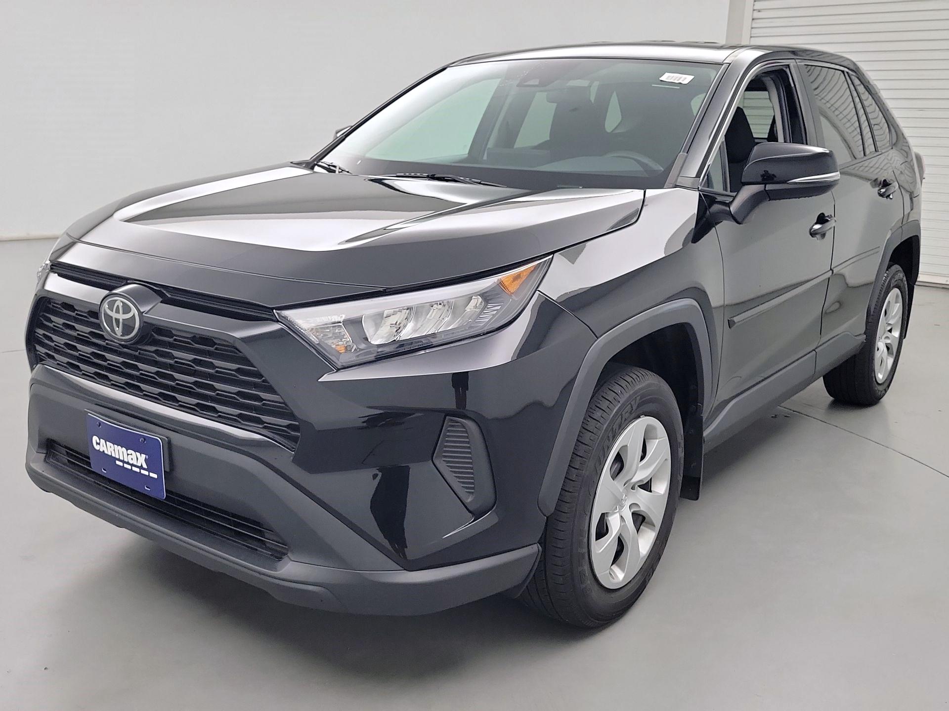 Thumbnail: 2022 Toyota RAV4 - 3