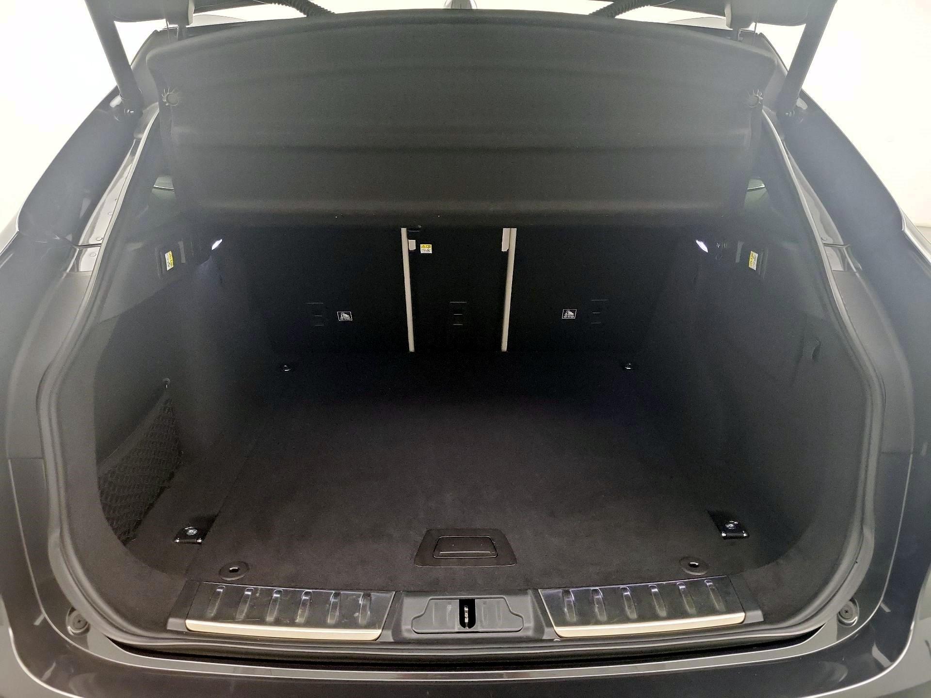 Thumbnail: 2019 Jaguar F-Pace - 20