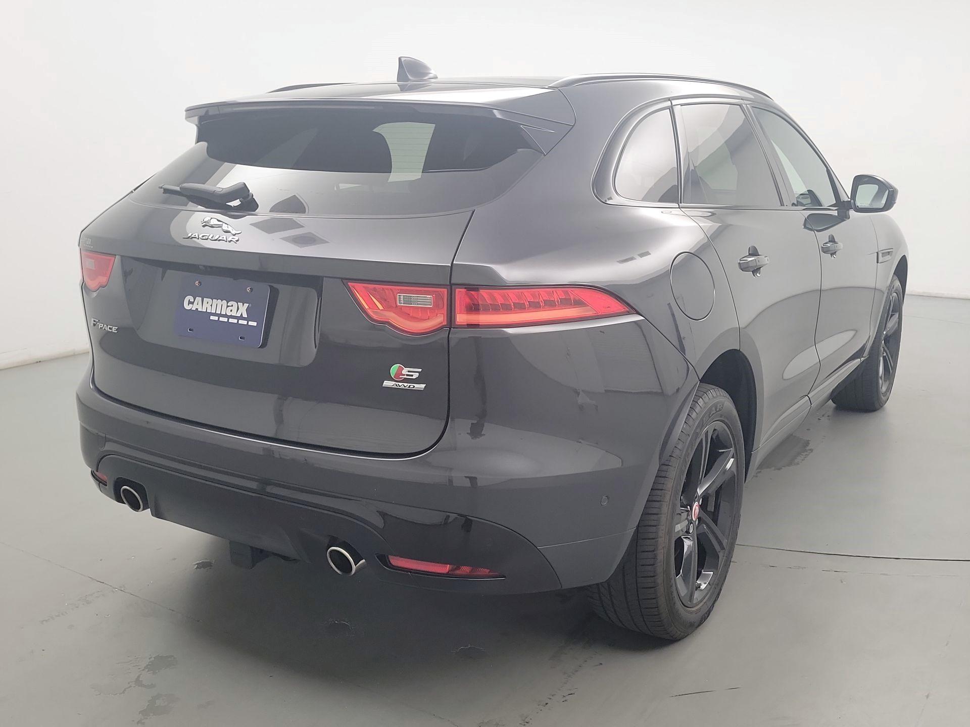 Thumbnail: 2019 Jaguar F-Pace - 5