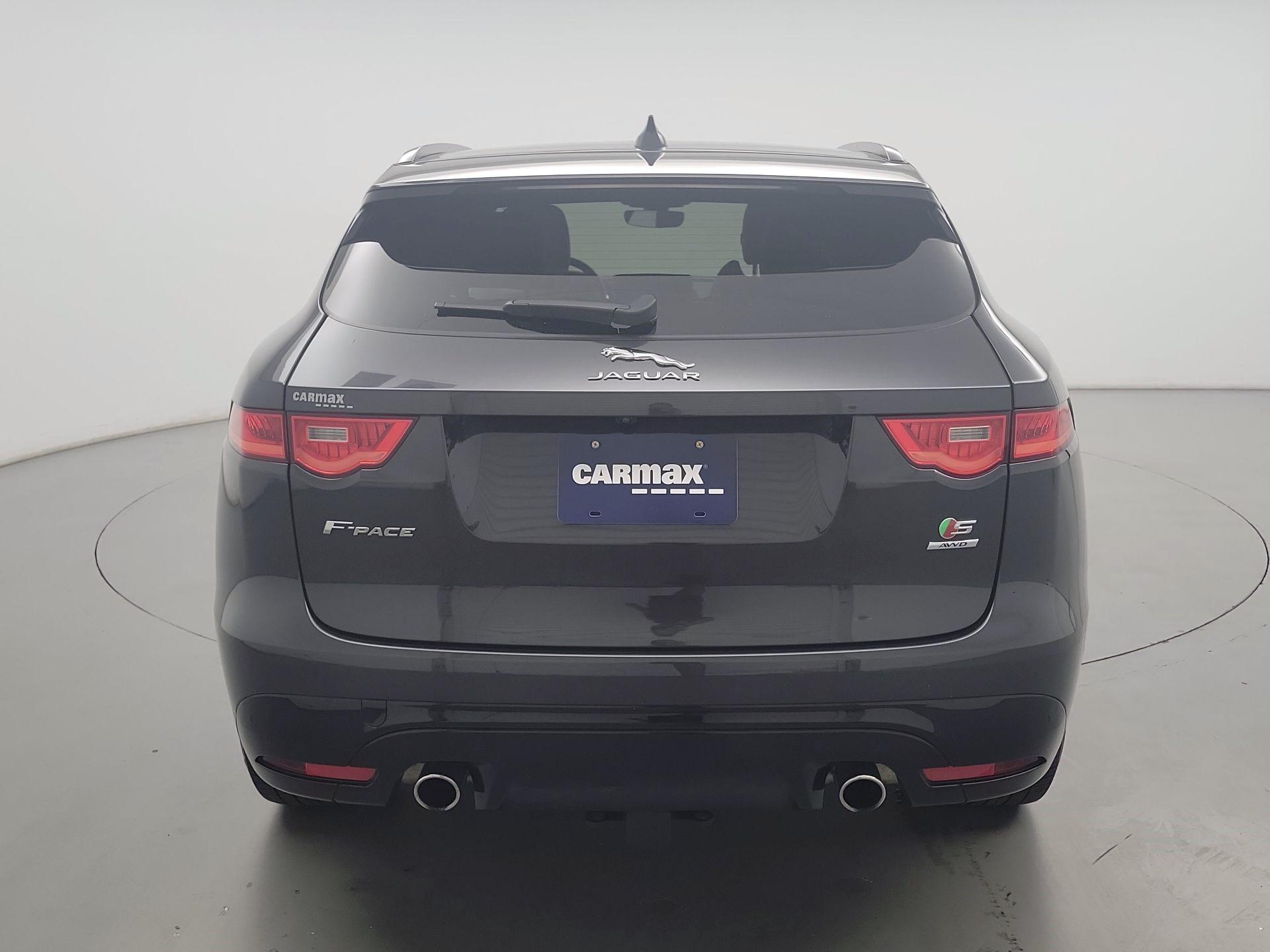 Thumbnail: 2019 Jaguar F-Pace - 6