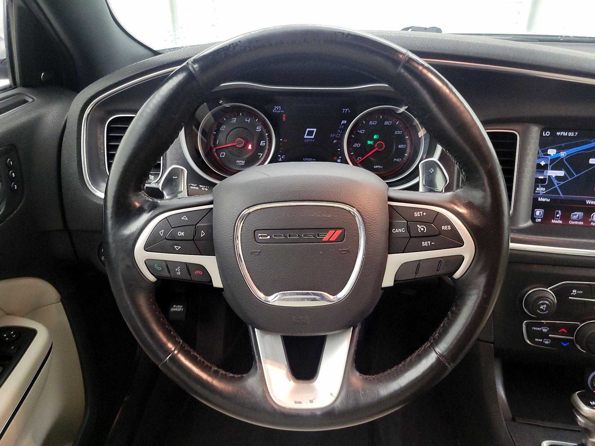 Thumbnail: 2016 Dodge Charger - 10