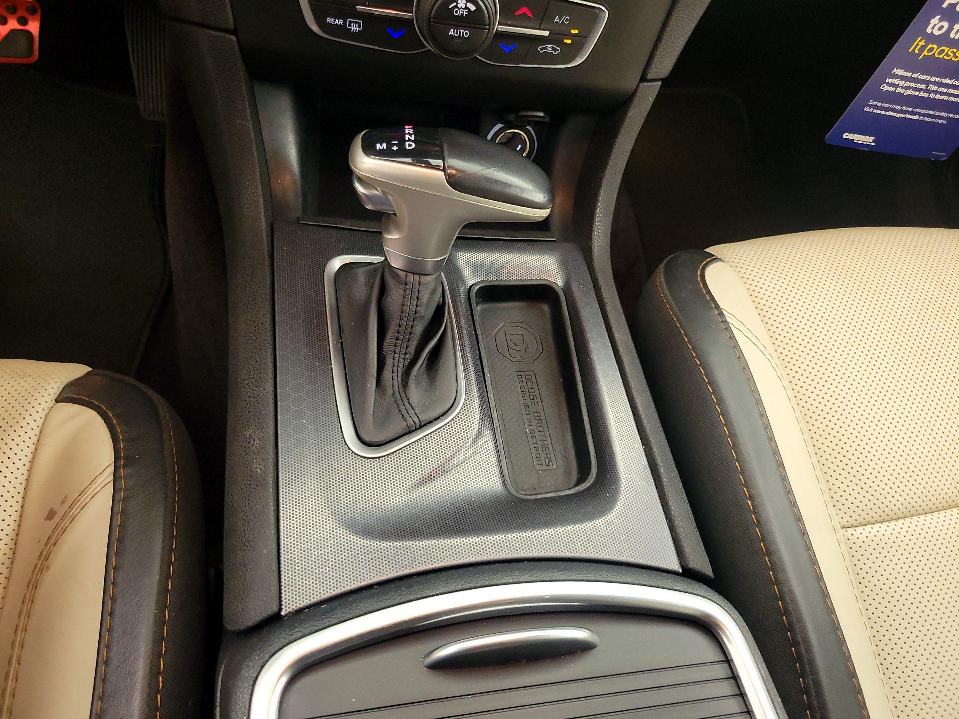 Thumbnail: 2016 Dodge Charger - 18