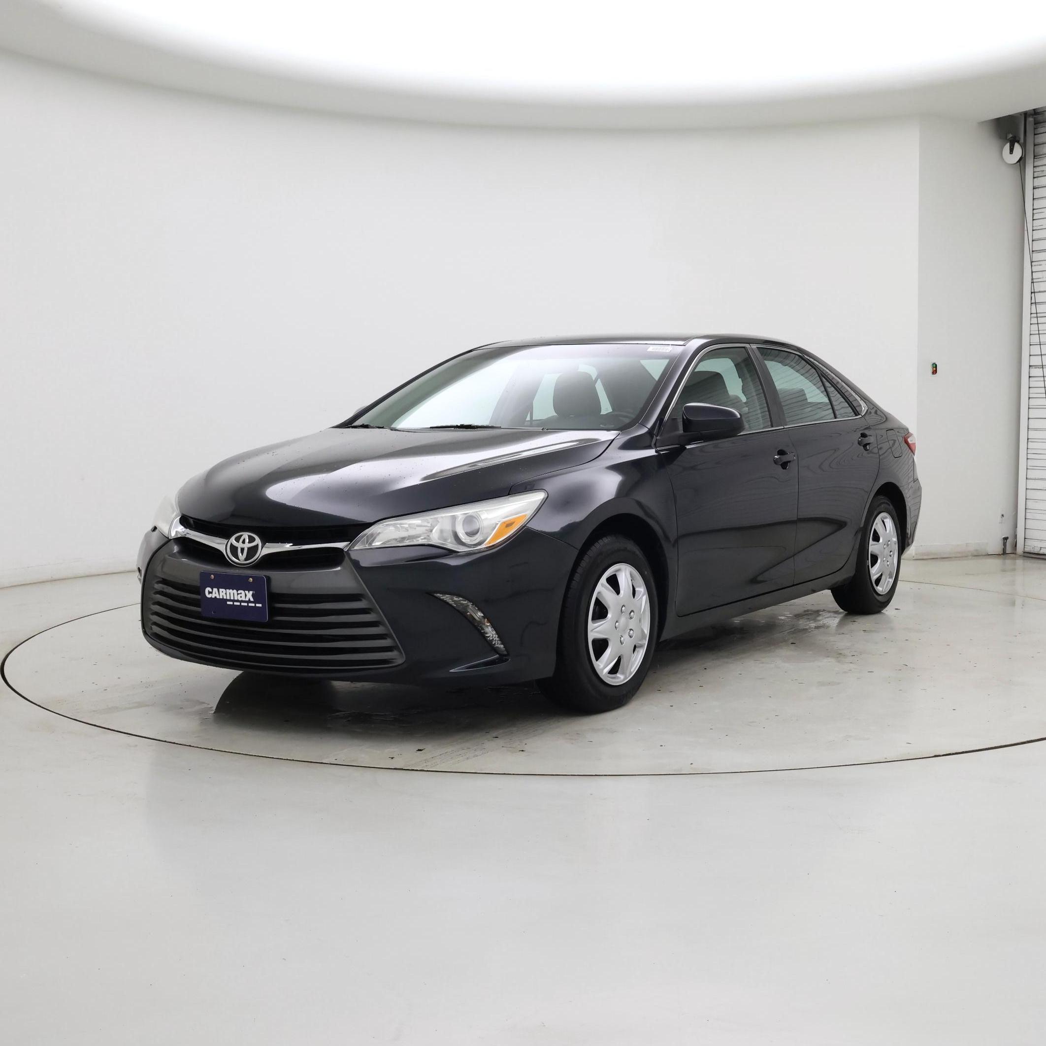 Thumbnail: 2015 Toyota Camry - 4