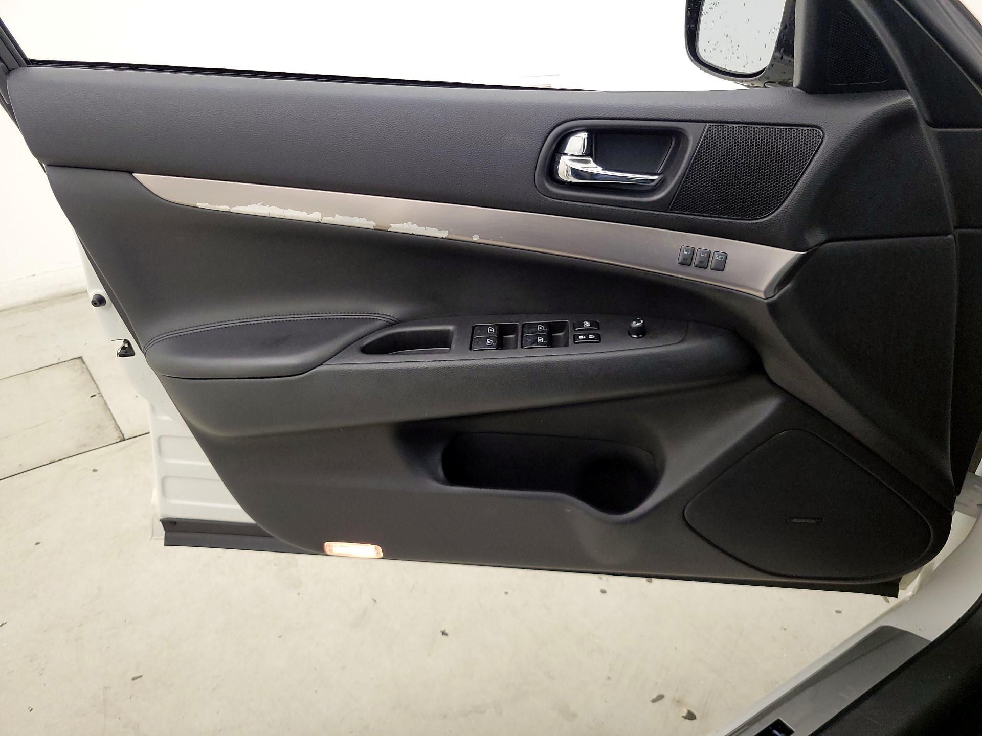 Thumbnail: 2013 INFINITI G37 - 12