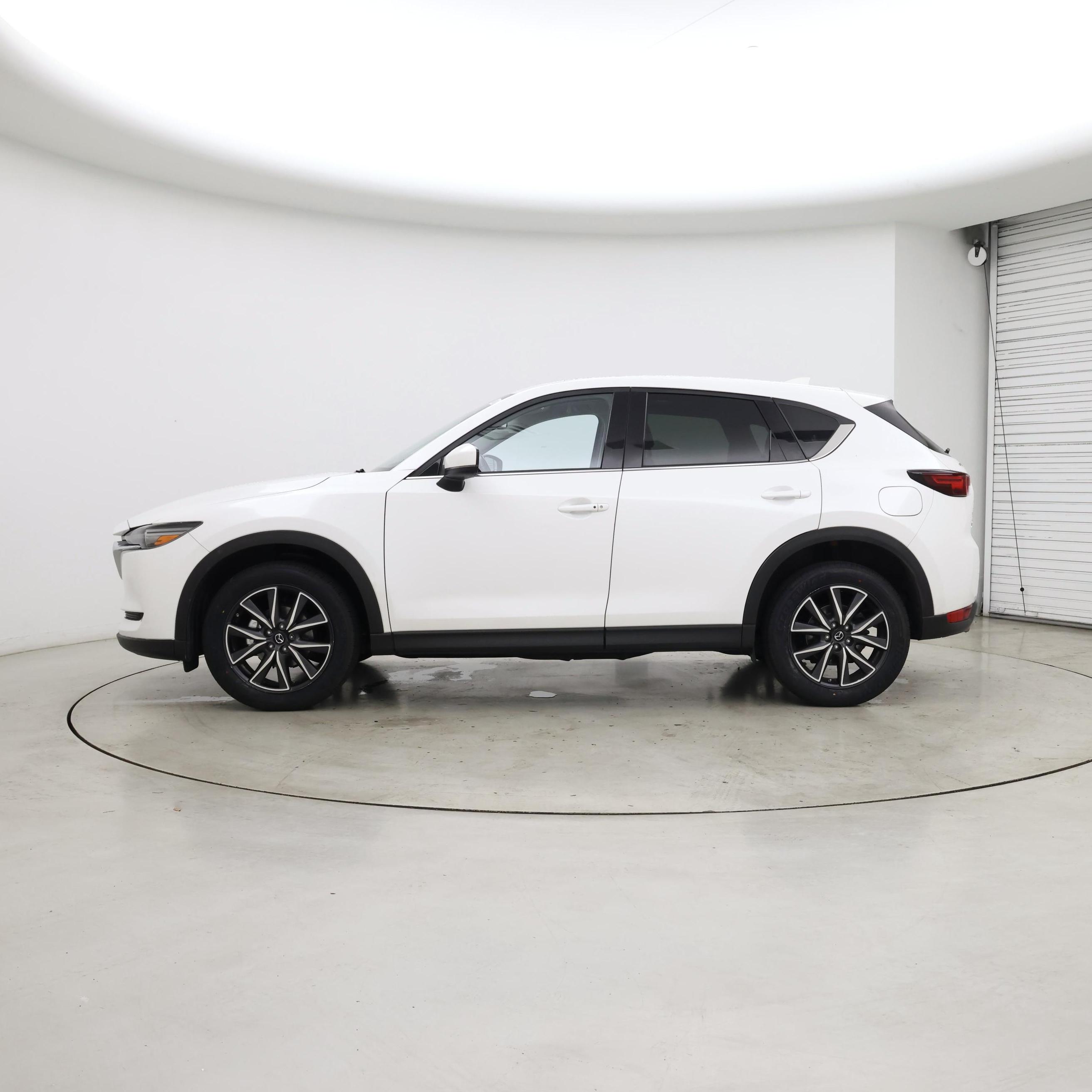 Thumbnail: 2017 Mazda CX-5 - 3
