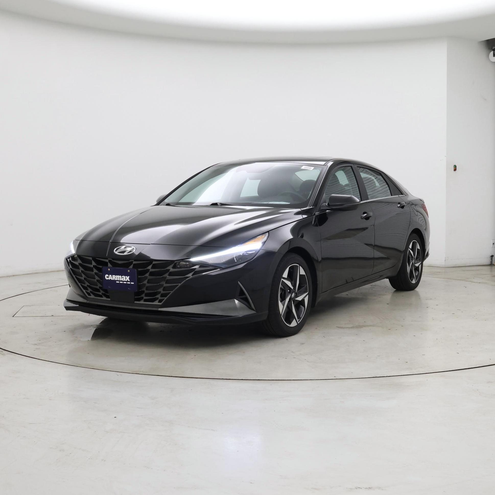 Thumbnail: 2022 Hyundai Elantra - 4