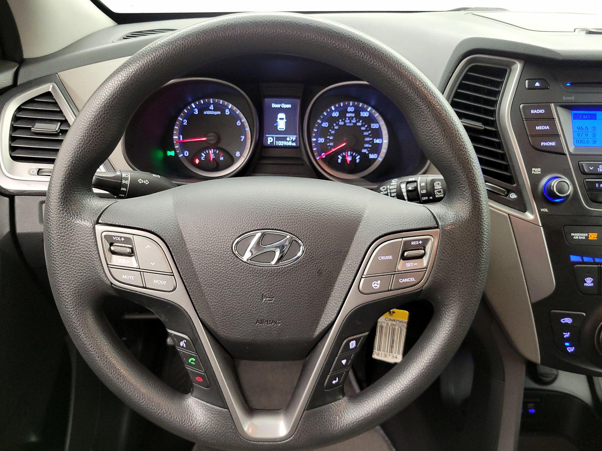 Thumbnail: 2015 Hyundai Santa Fe - 10