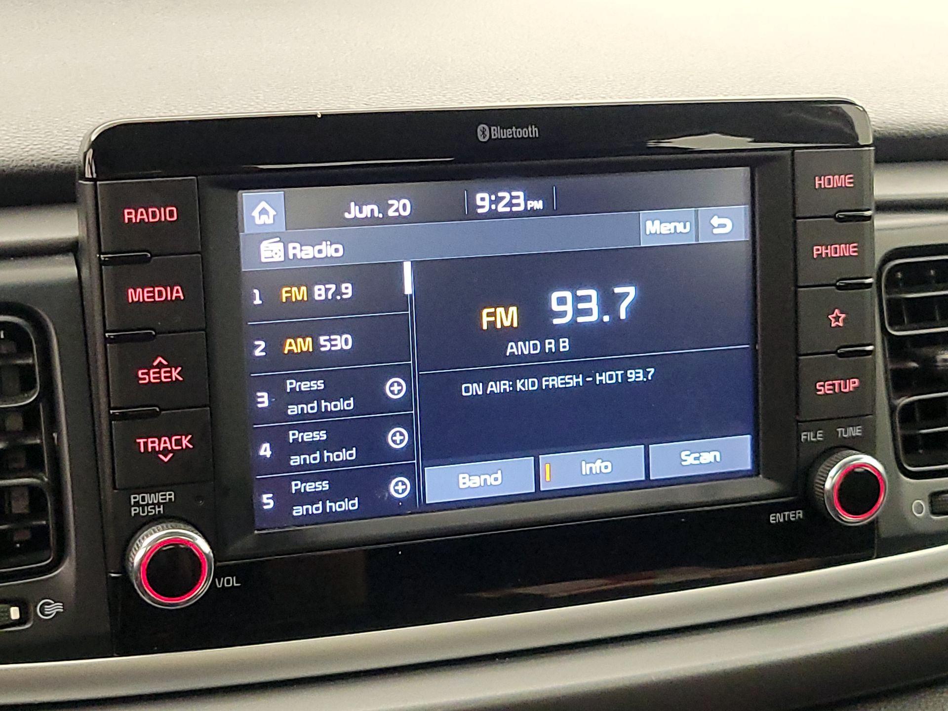 Thumbnail: 2019 Kia Rio - 15