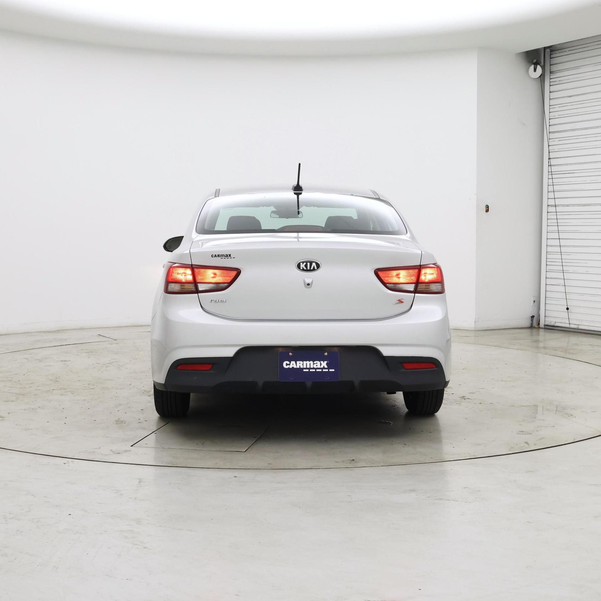 Thumbnail: 2019 Kia Rio - 6