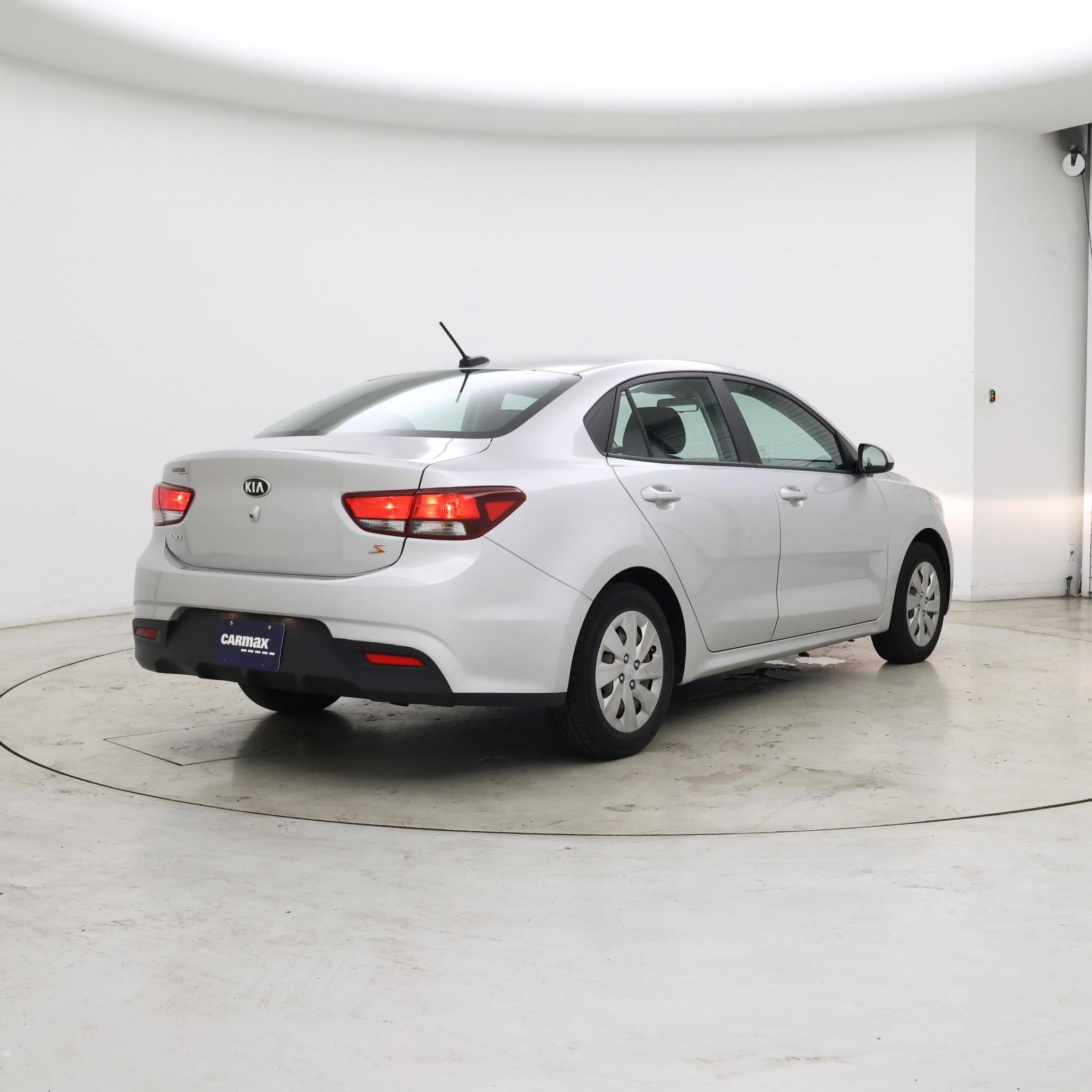 Thumbnail: 2019 Kia Rio - 8