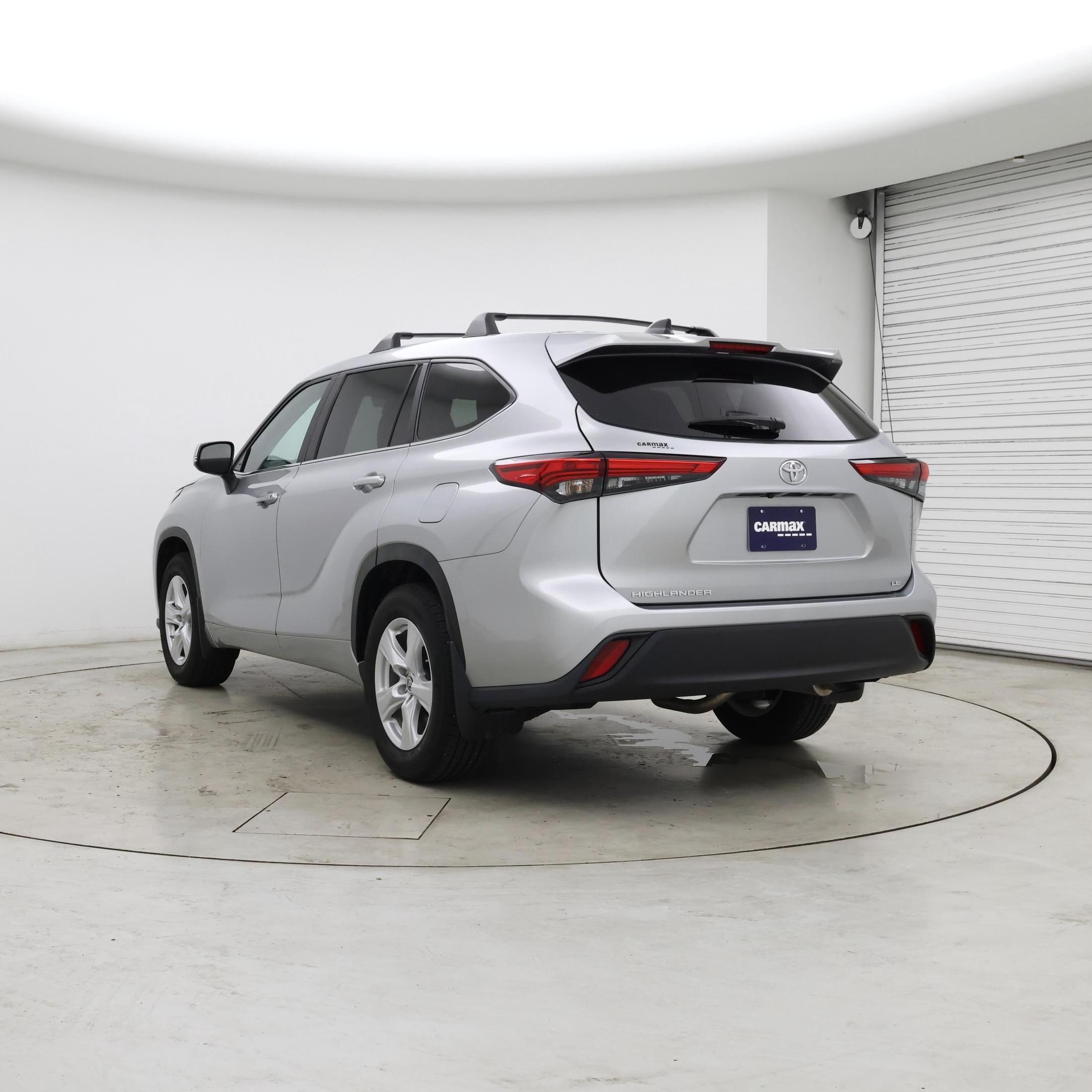 Thumbnail: 2023 Toyota Highlander - 2