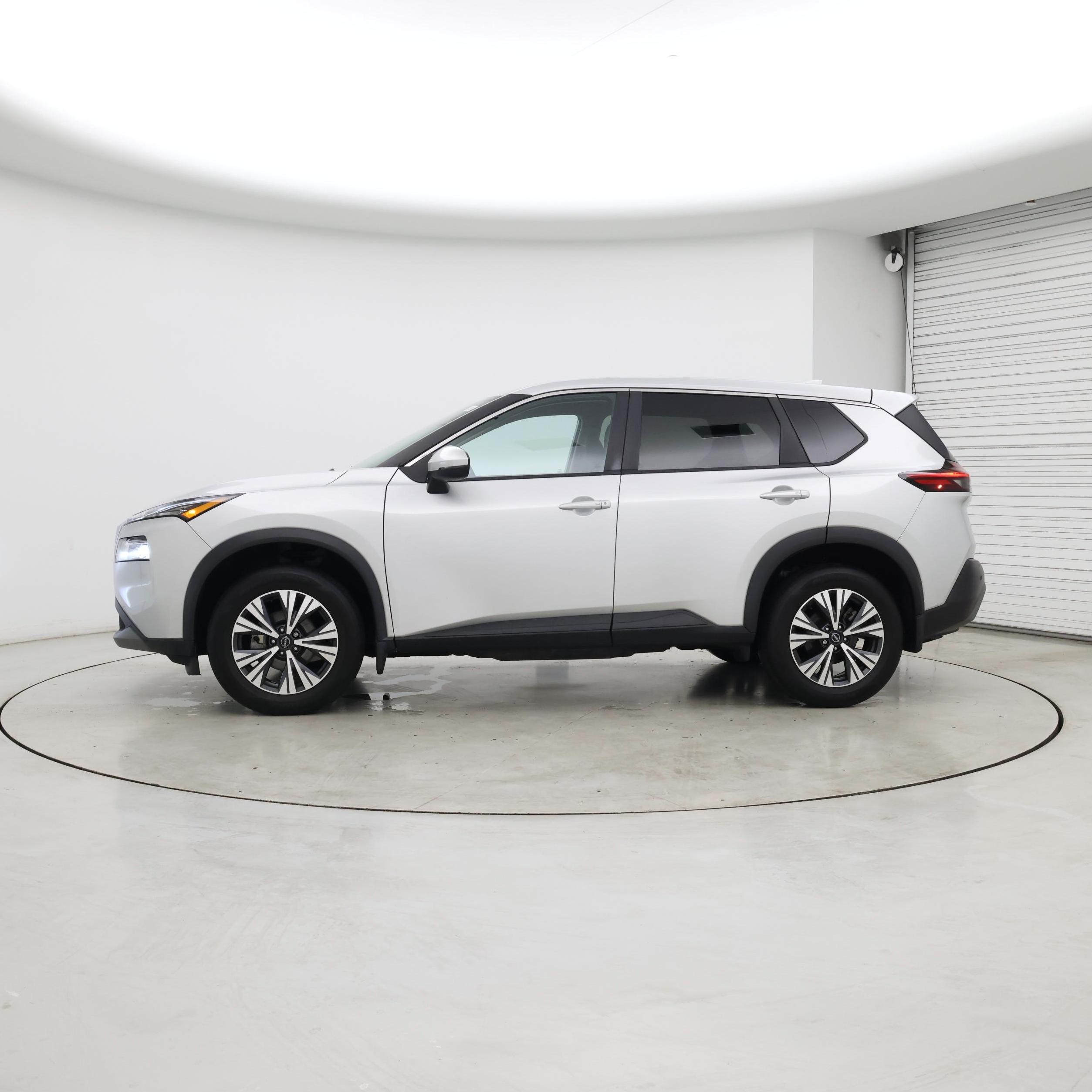 Thumbnail: 2022 Nissan Rogue - 3