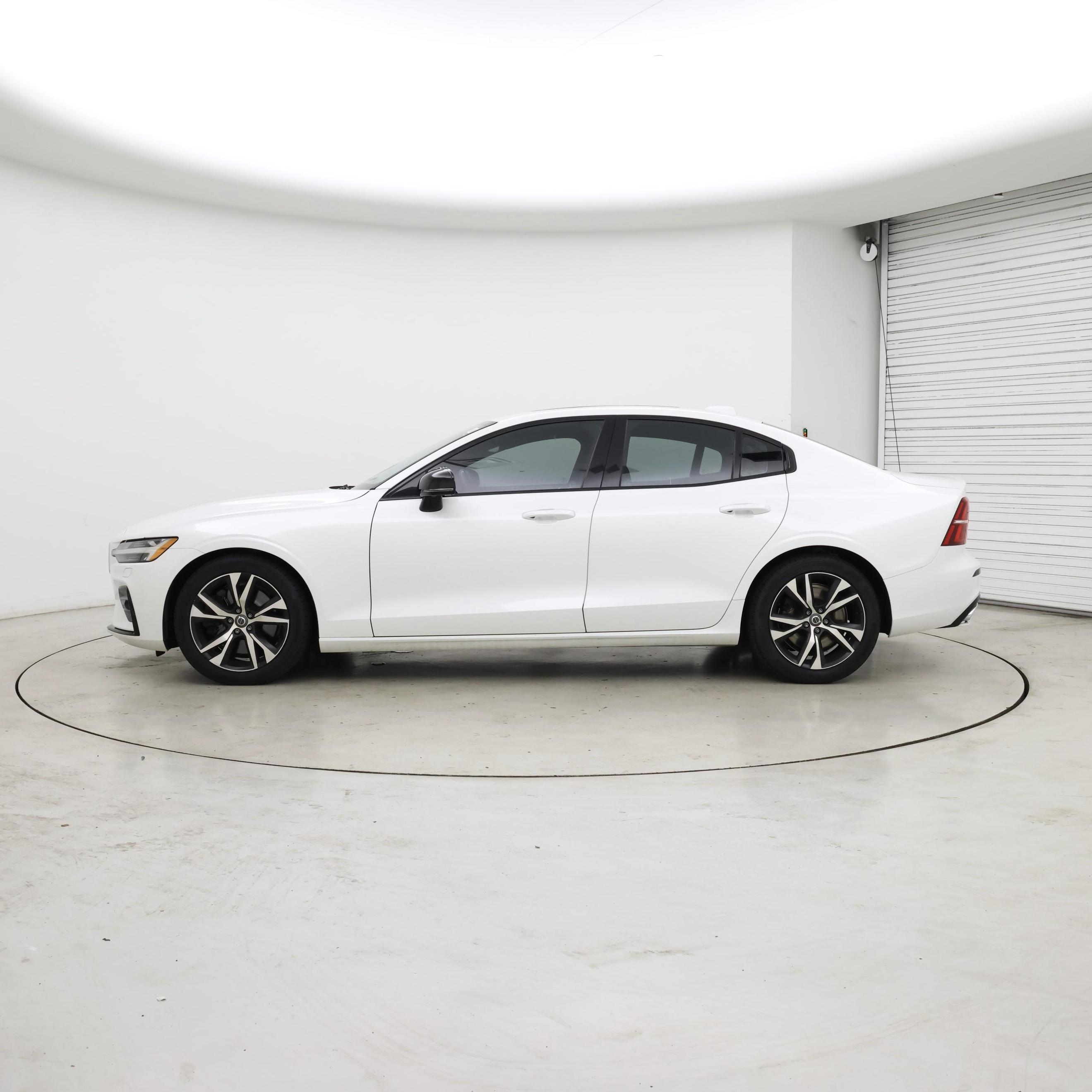 Thumbnail: 2019 Volvo S60 - 3