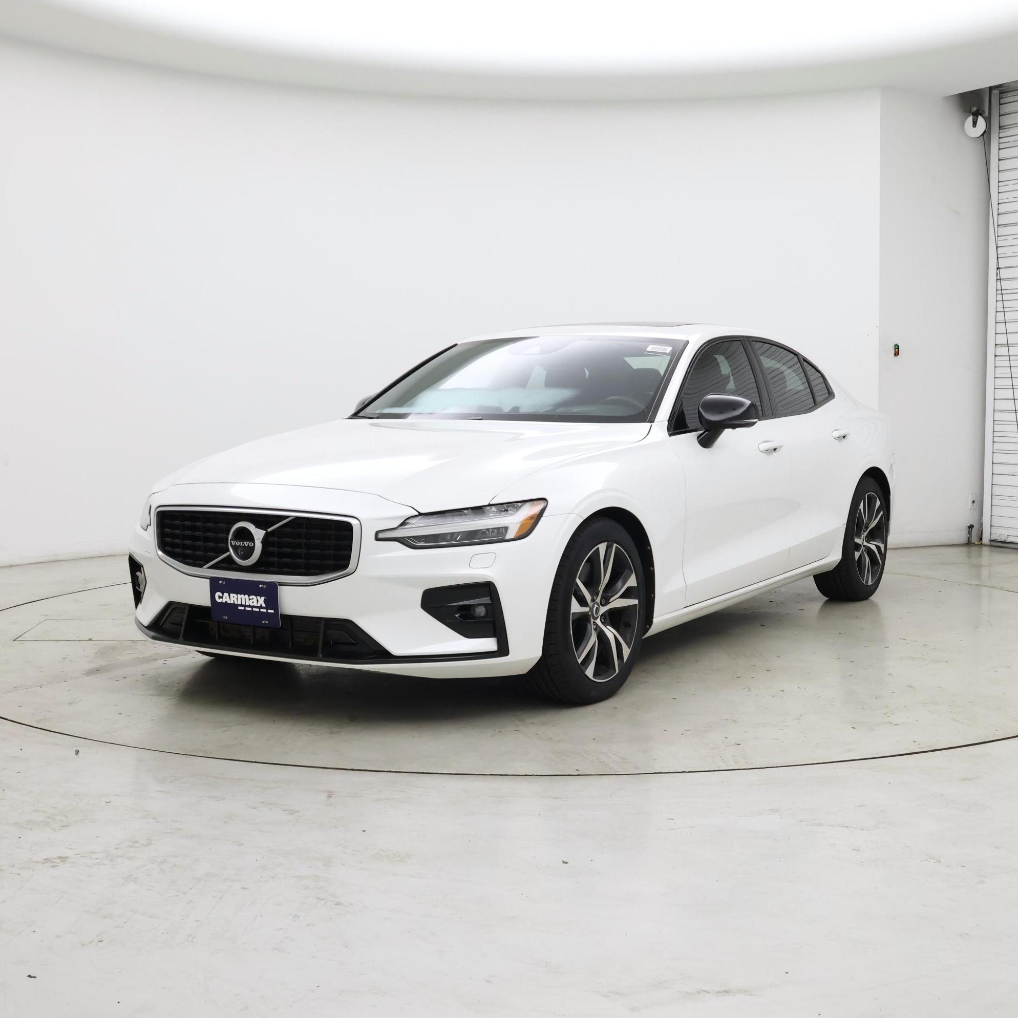 Thumbnail: 2019 Volvo S60 - 4