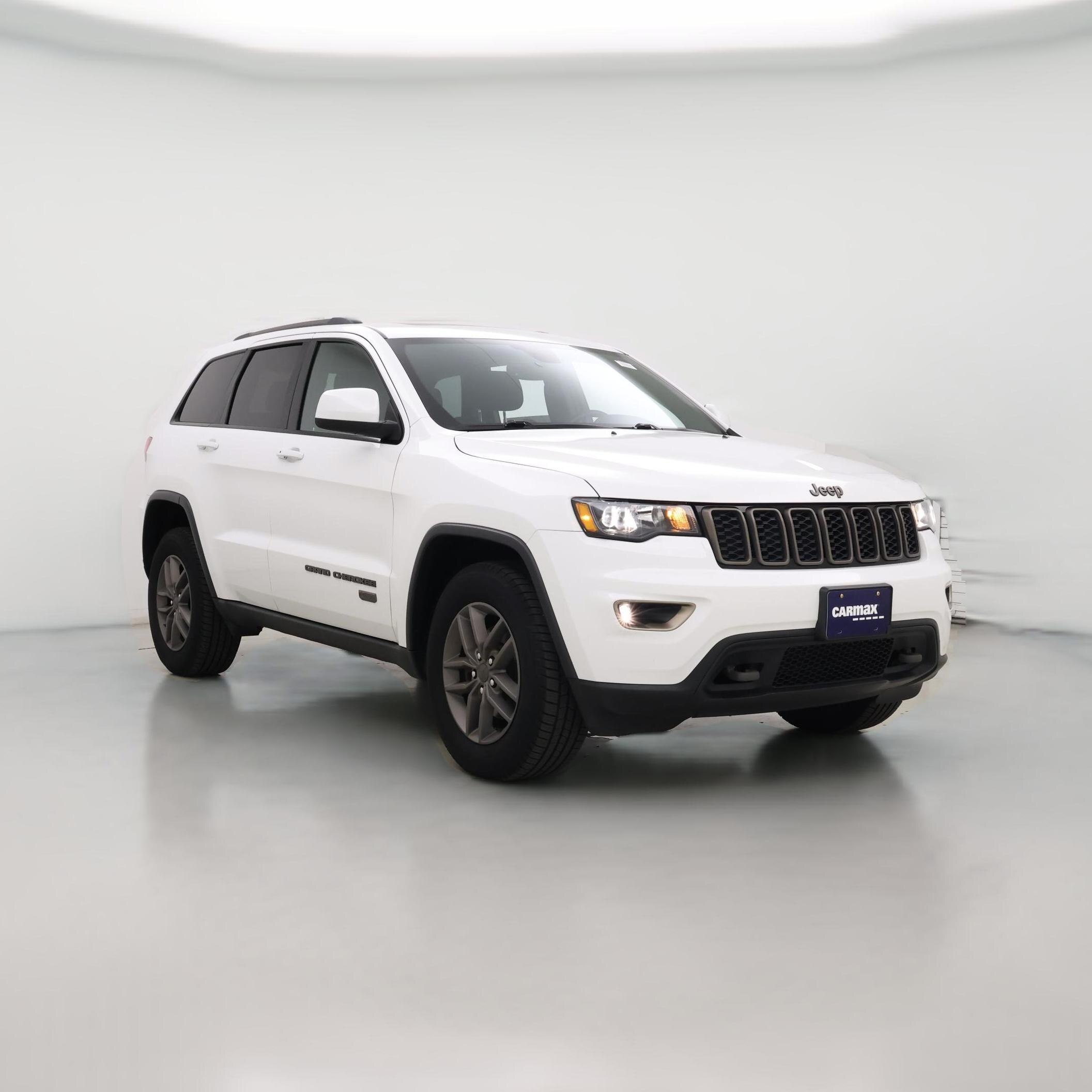 Thumbnail: 2017 Jeep Grand Cherokee - 1