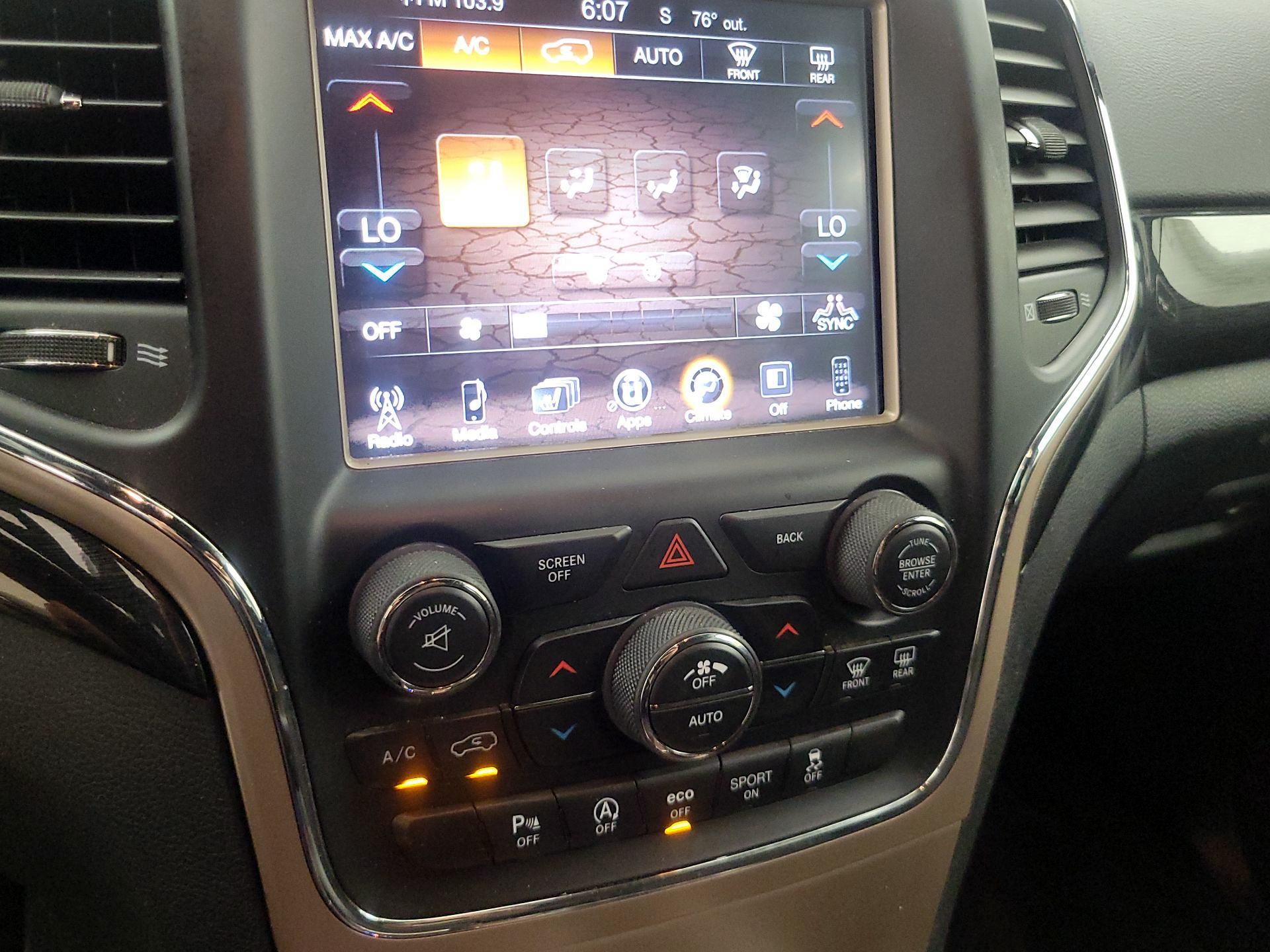 Thumbnail: 2017 Jeep Grand Cherokee - 16