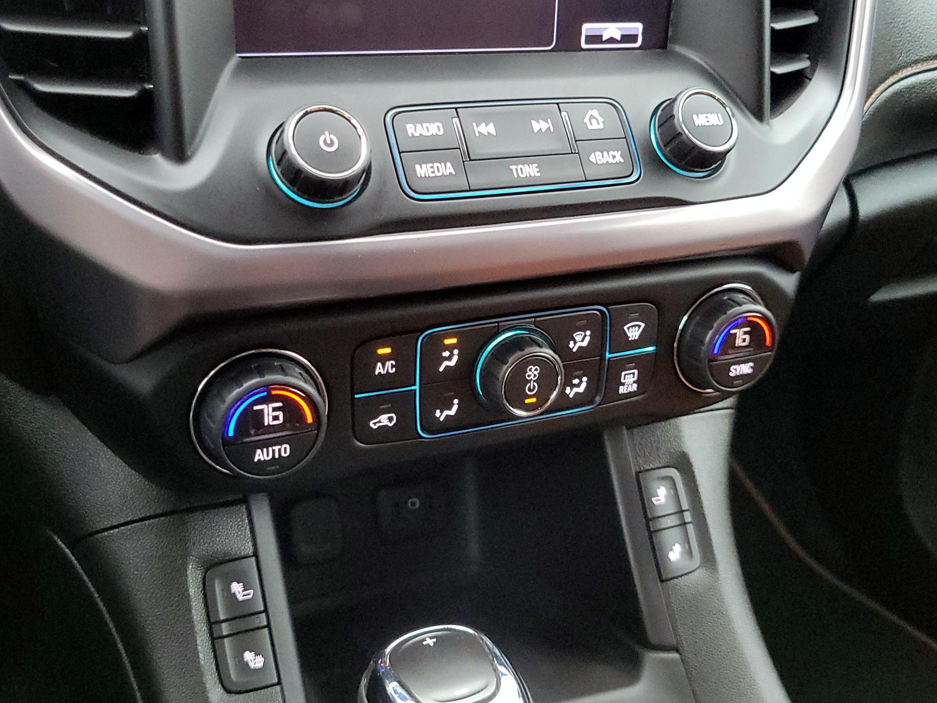Thumbnail: 2018 GMC Acadia - 17