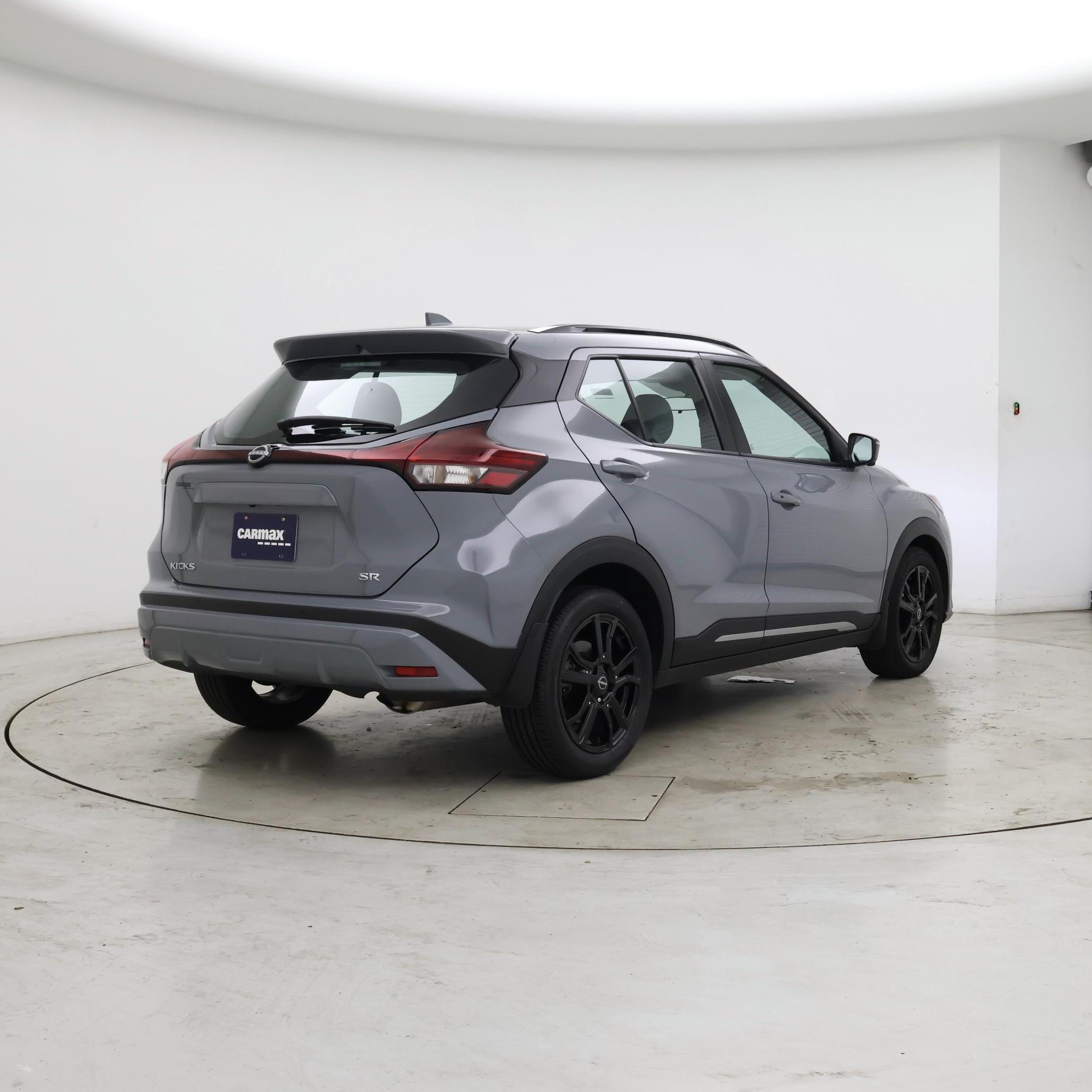 Thumbnail: 2023 Nissan Kicks - 8