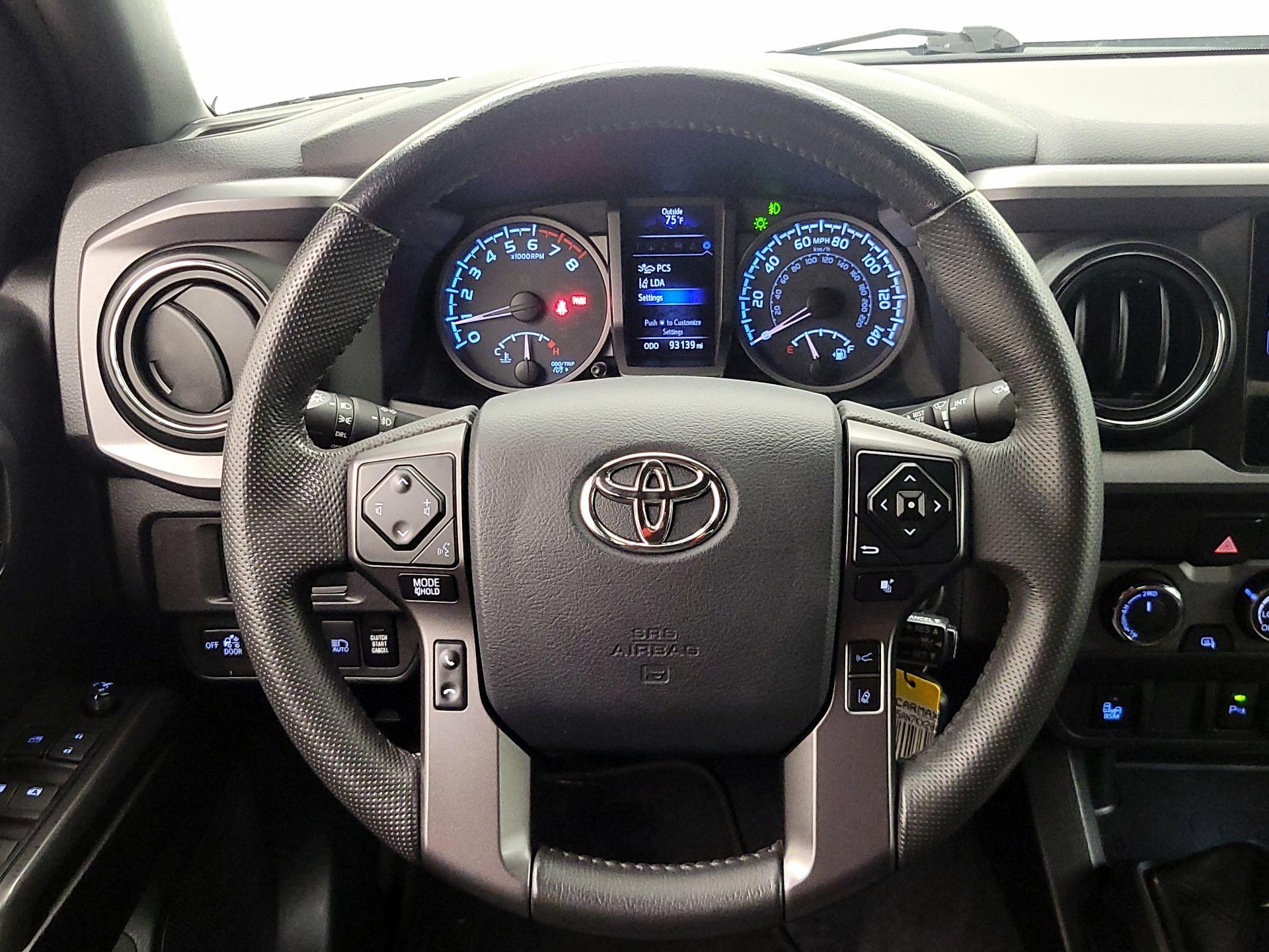 Thumbnail: 2019 Toyota Tacoma - 10