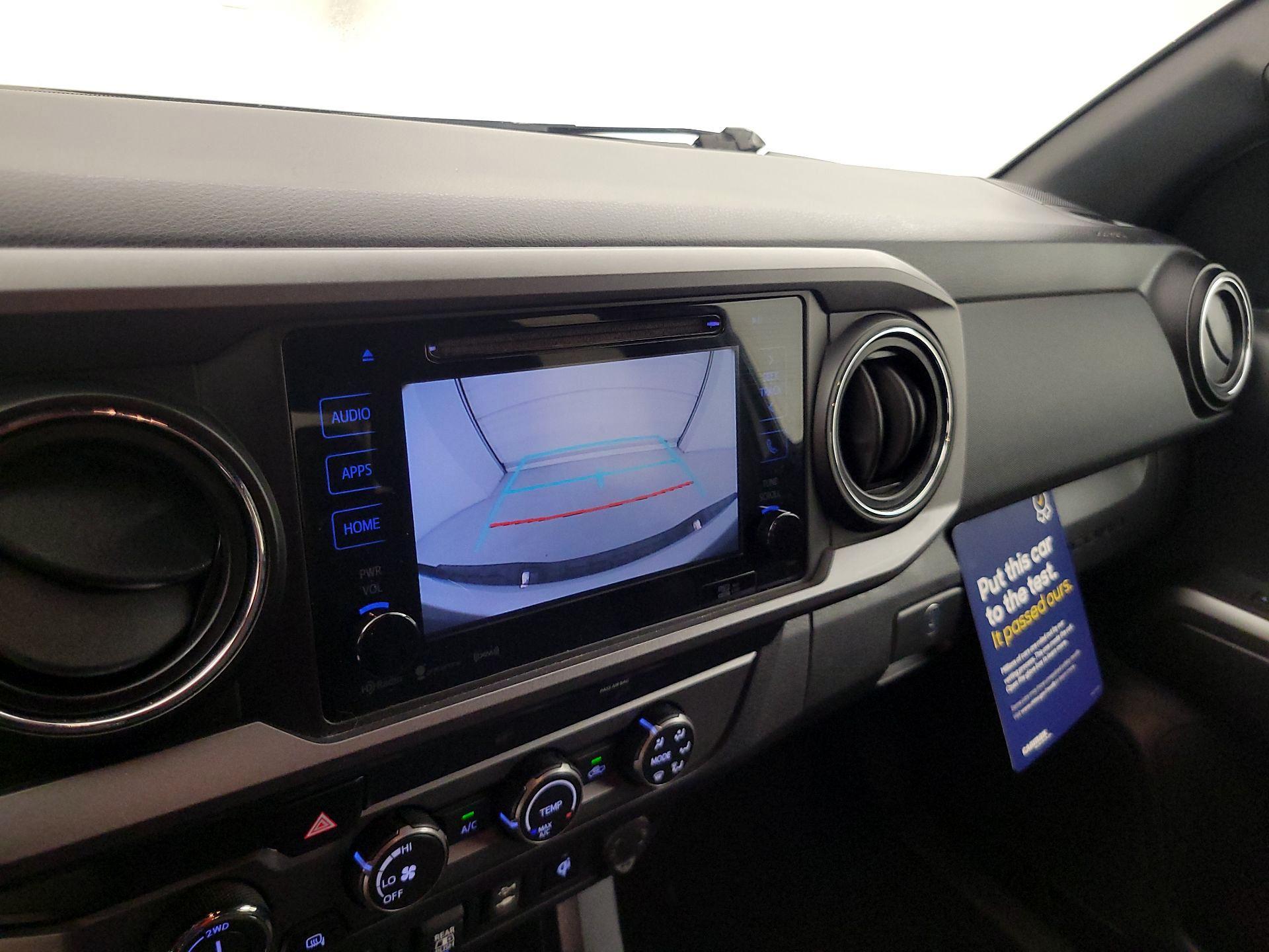 Thumbnail: 2019 Toyota Tacoma - 15