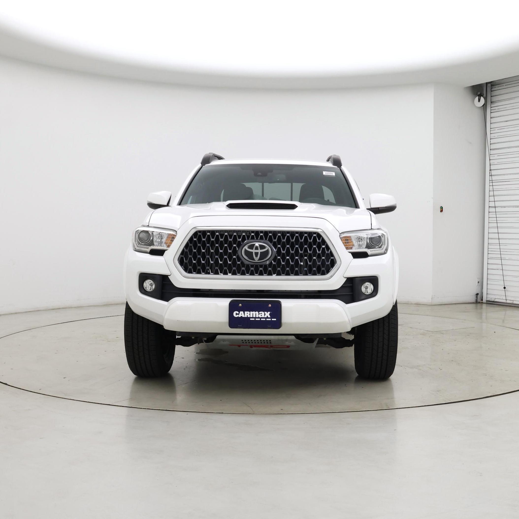 Thumbnail: 2019 Toyota Tacoma - 5