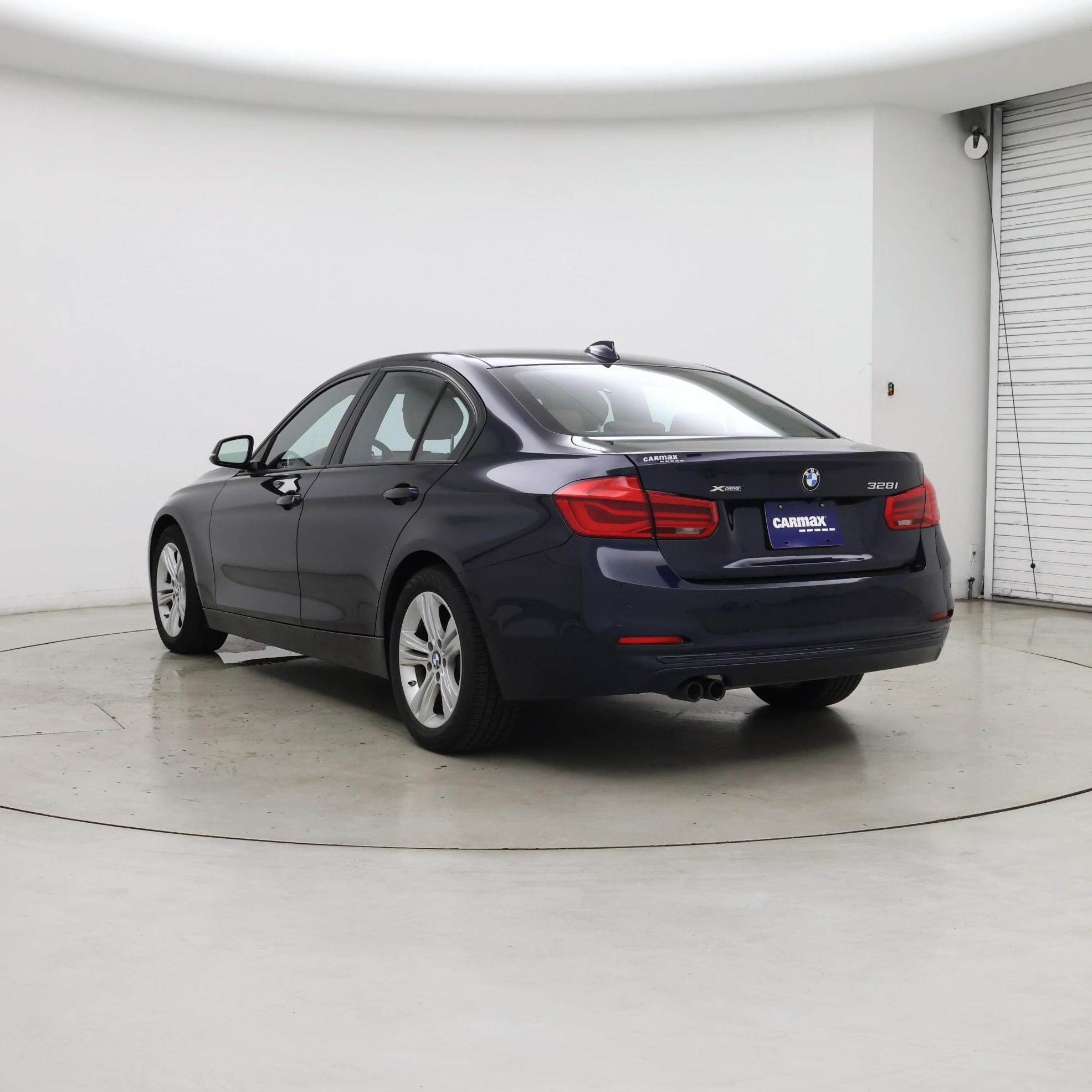 Thumbnail: 2016 BMW 3 Series - 2