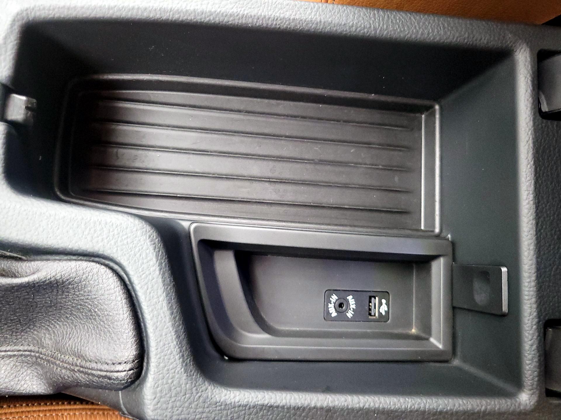 Thumbnail: 2016 BMW 3 Series - 19