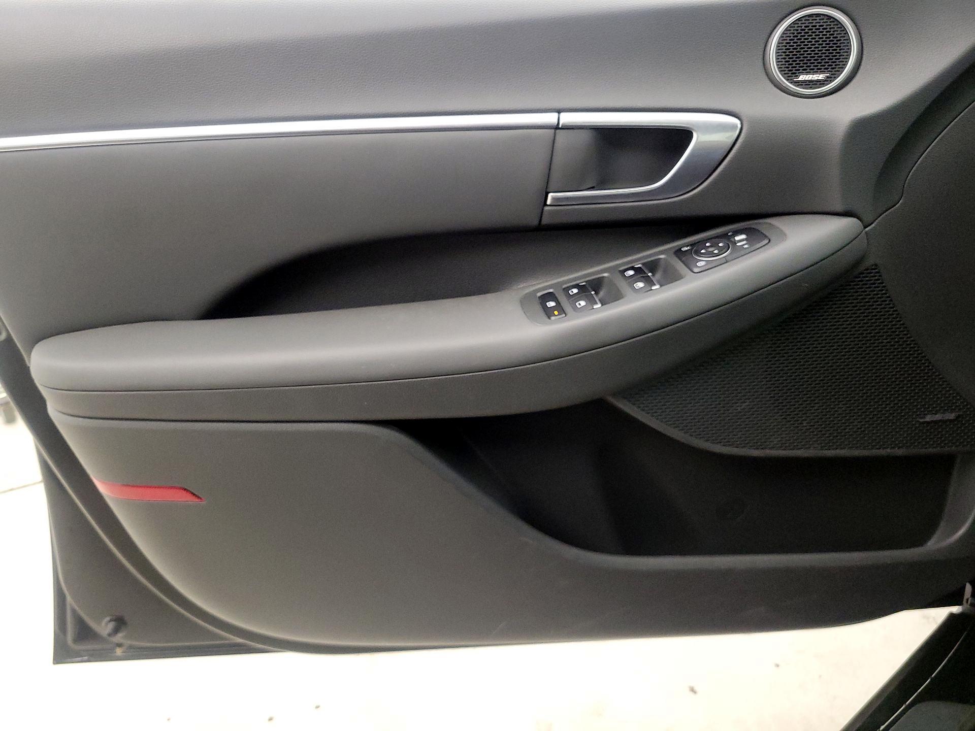 Thumbnail: 2022 Hyundai Sonata - 12