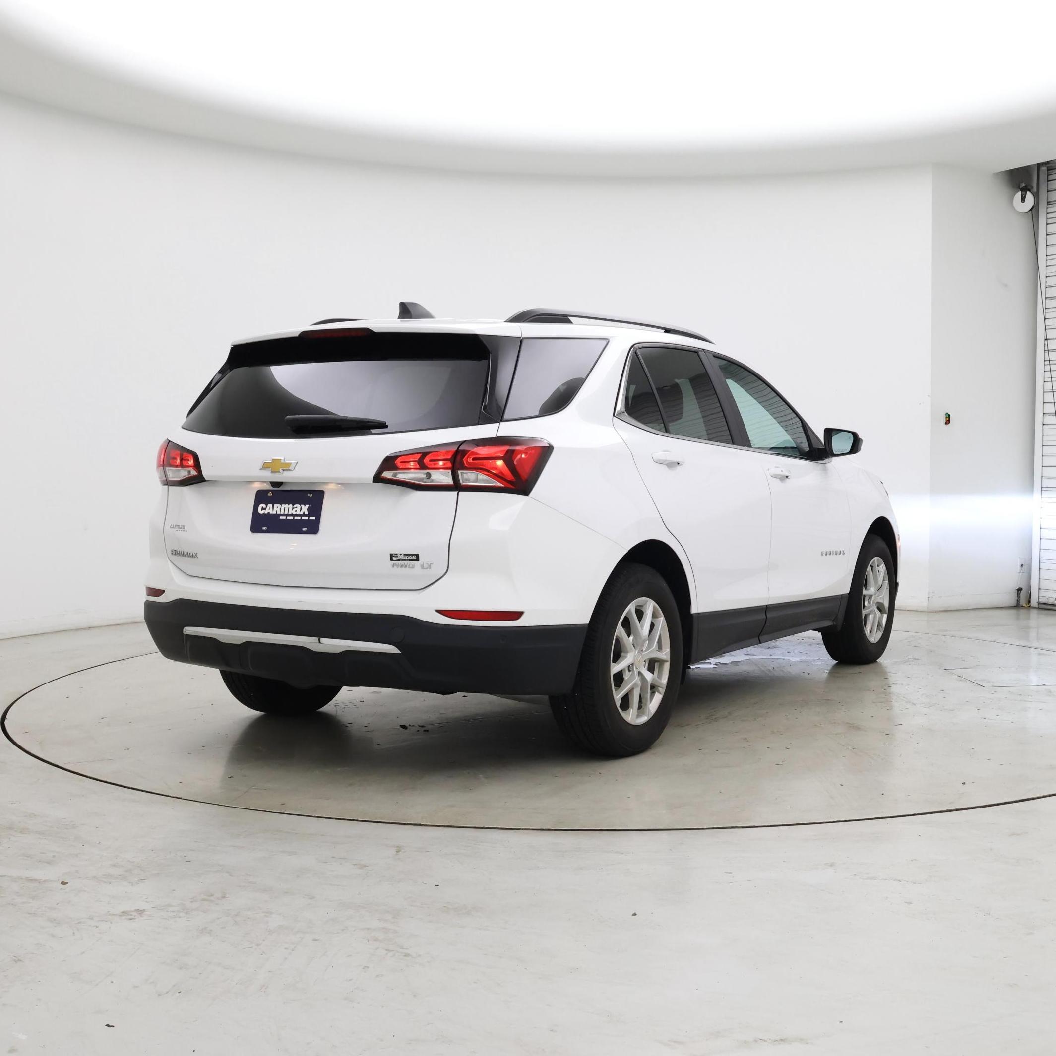 Thumbnail: 2022 Chevrolet Equinox - 8