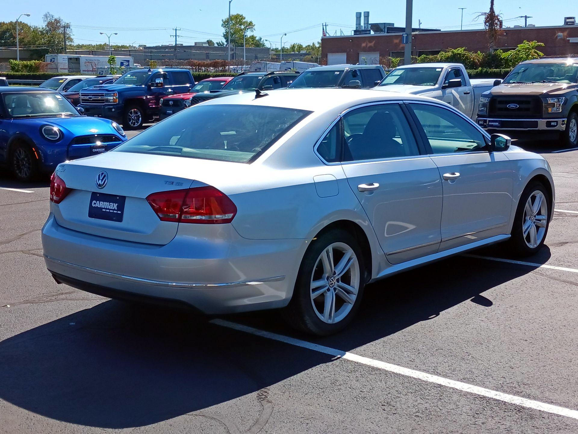 Thumbnail: 2015 Volkswagen Passat - 5