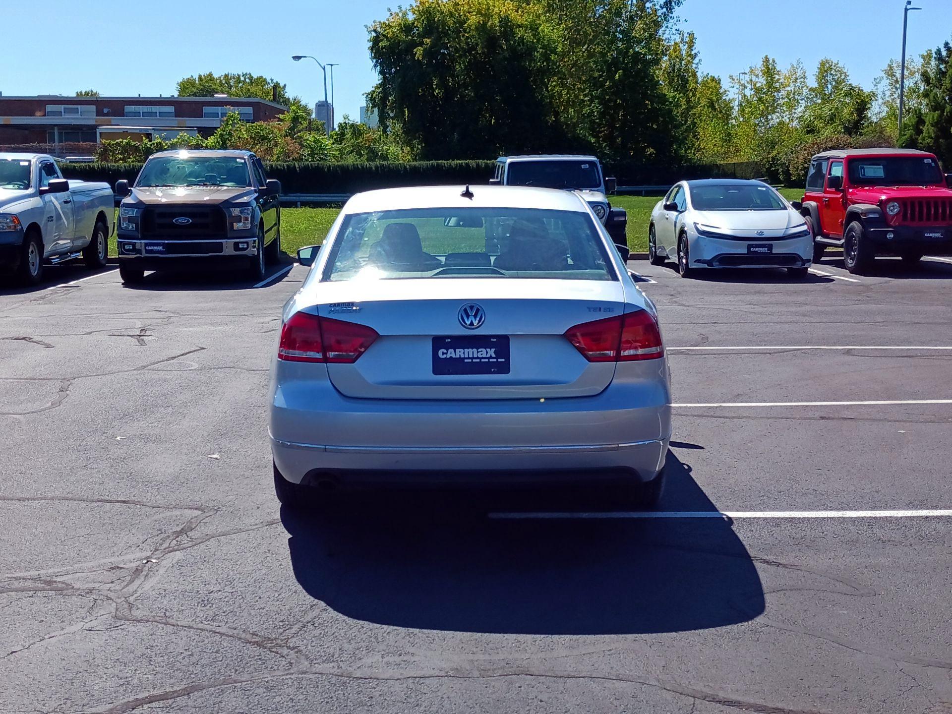 Thumbnail: 2015 Volkswagen Passat - 6