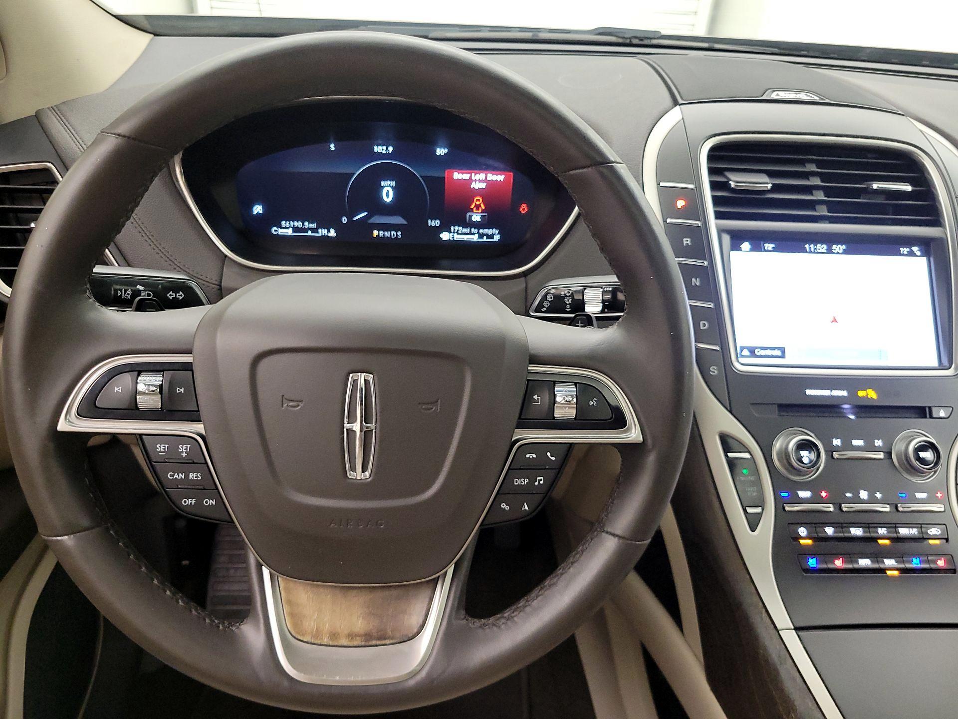 Thumbnail: 2019 Lincoln Nautilus - 10