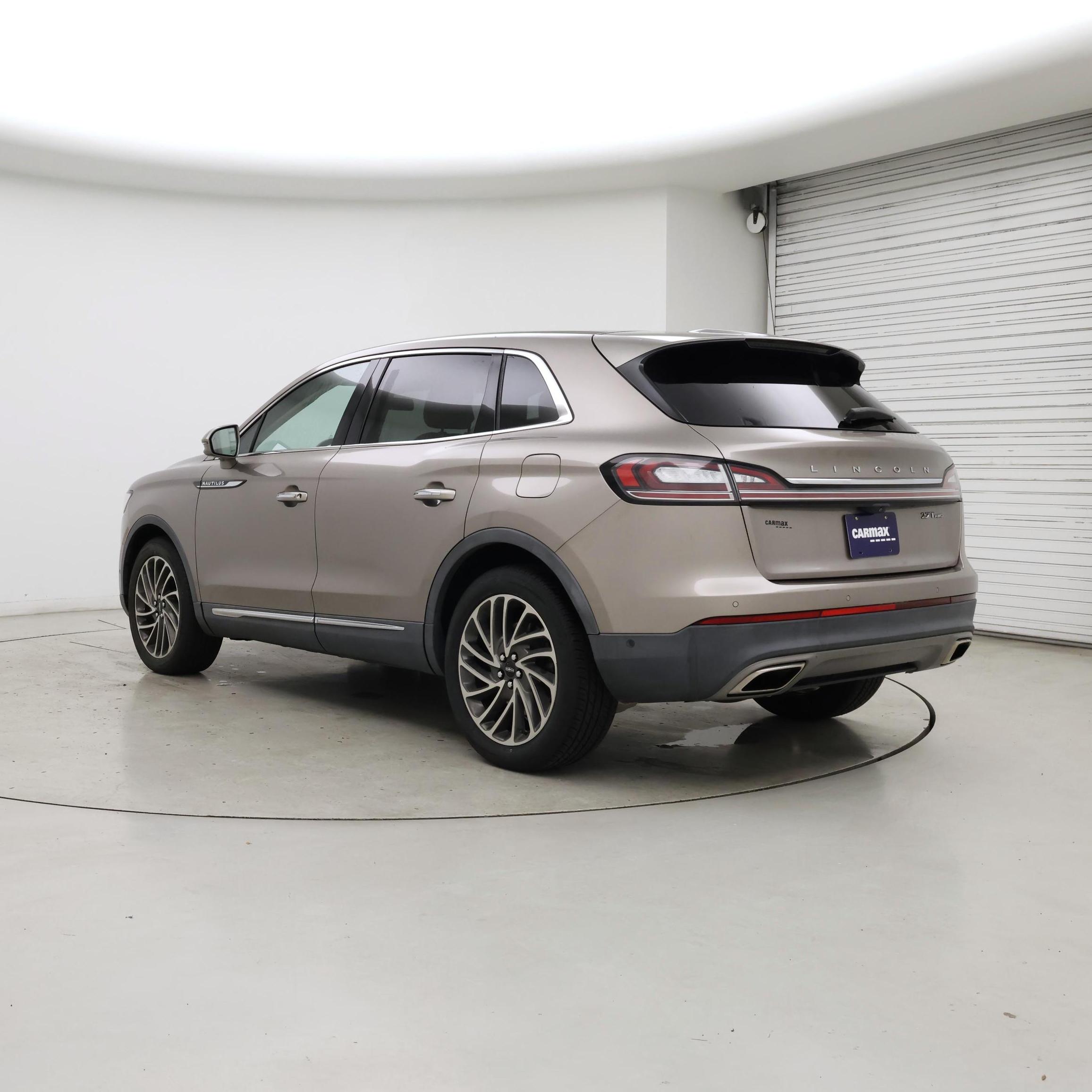 Thumbnail: 2019 Lincoln Nautilus - 2